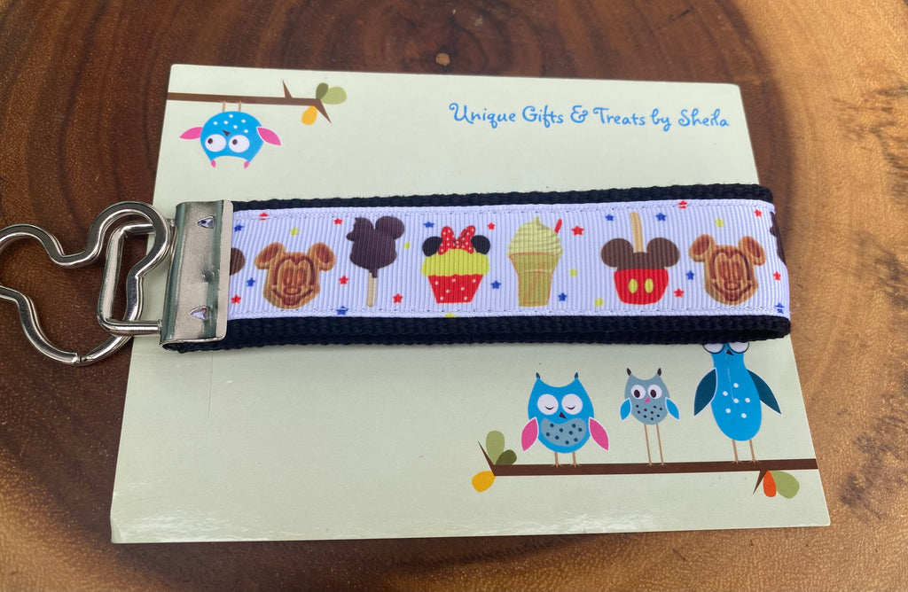 Disney Snacks Keychain; Keyfob