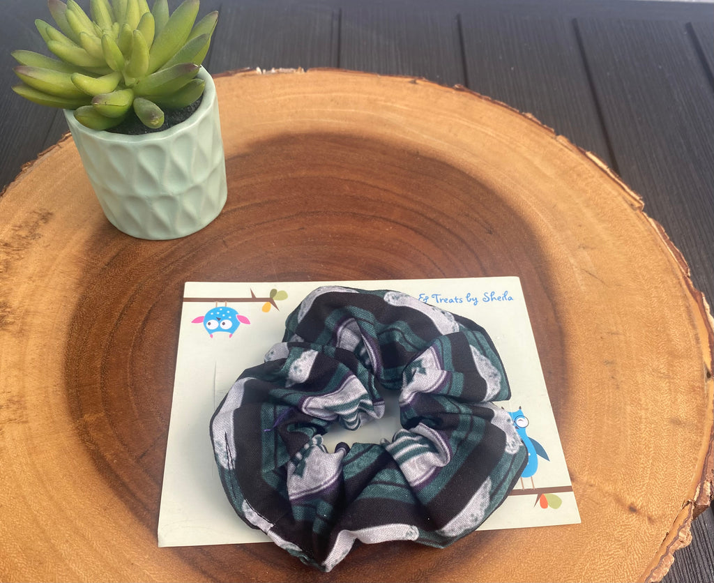 Haunted Mansion Maid Scrunchie