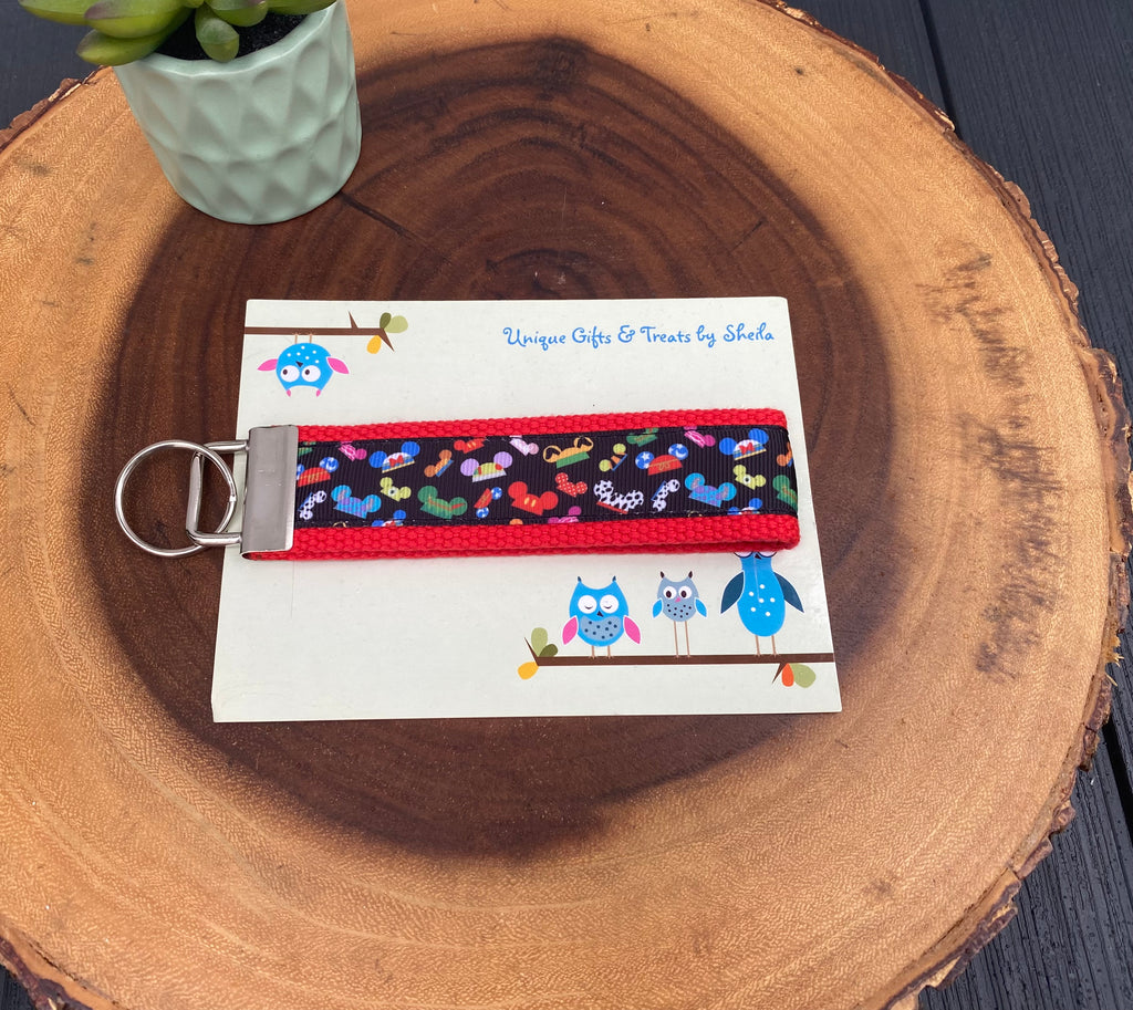Disney Character Hats Keychain; Keyfob