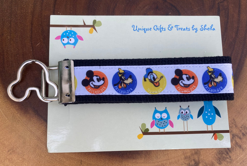 Disney Passholder Keychain;Keyfob