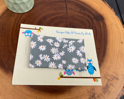 Daisy; Flower Gift Card Holder
