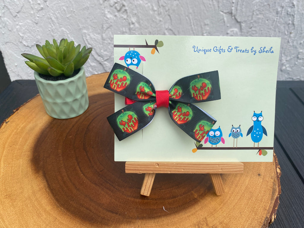 Poison Apple Hairbow