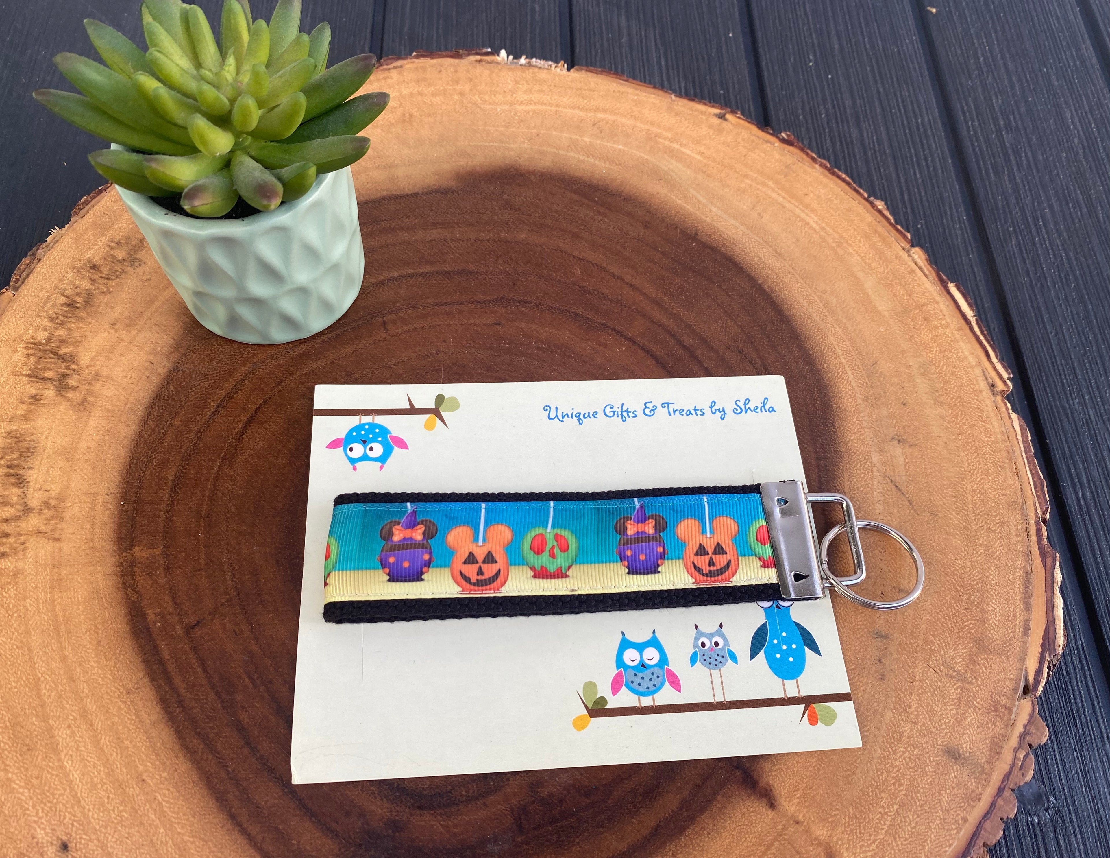 Disney Halloween Candy Apples Keychain; Keyfob