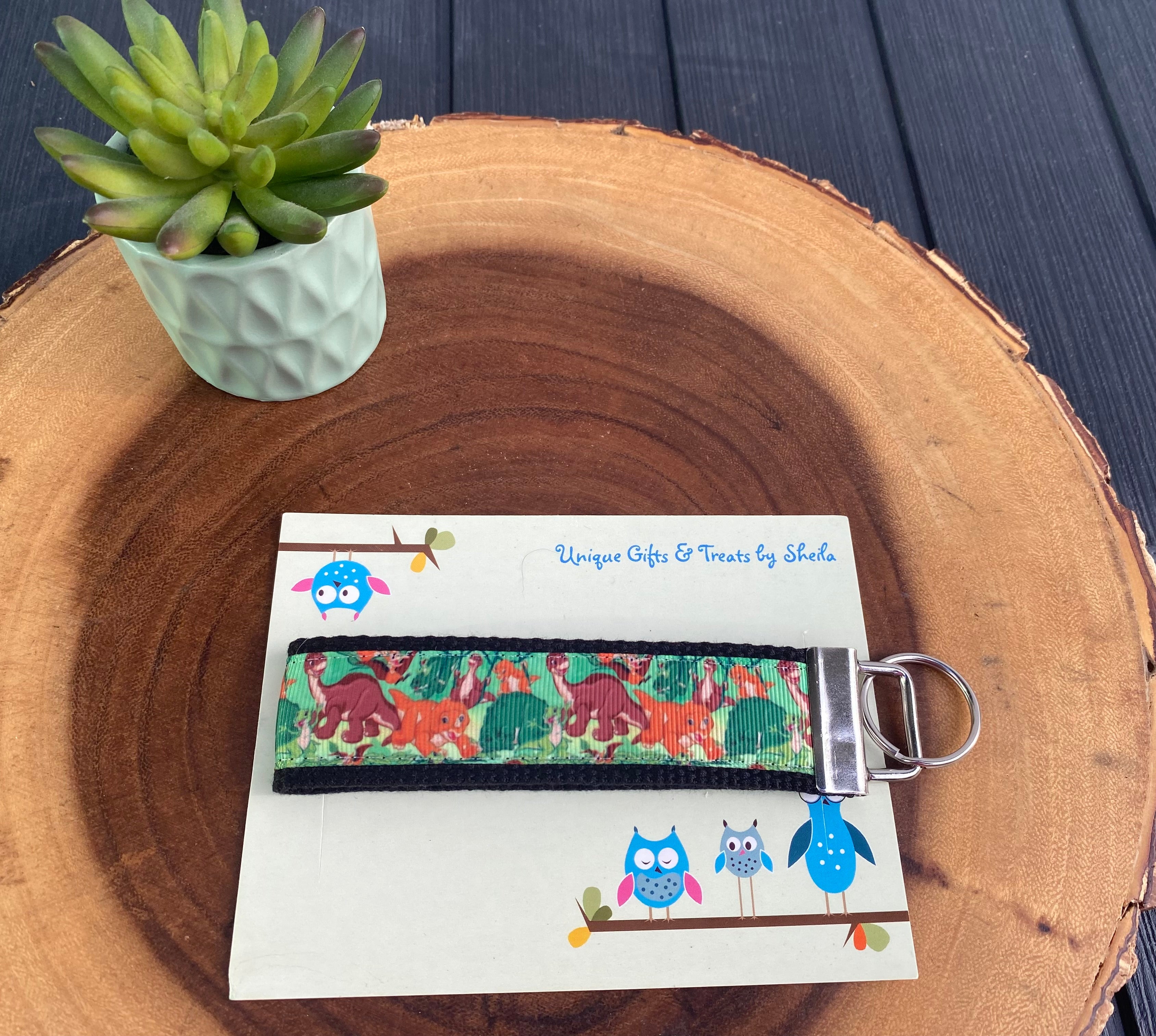 Dinosaur Movie Keychain; Keyfob