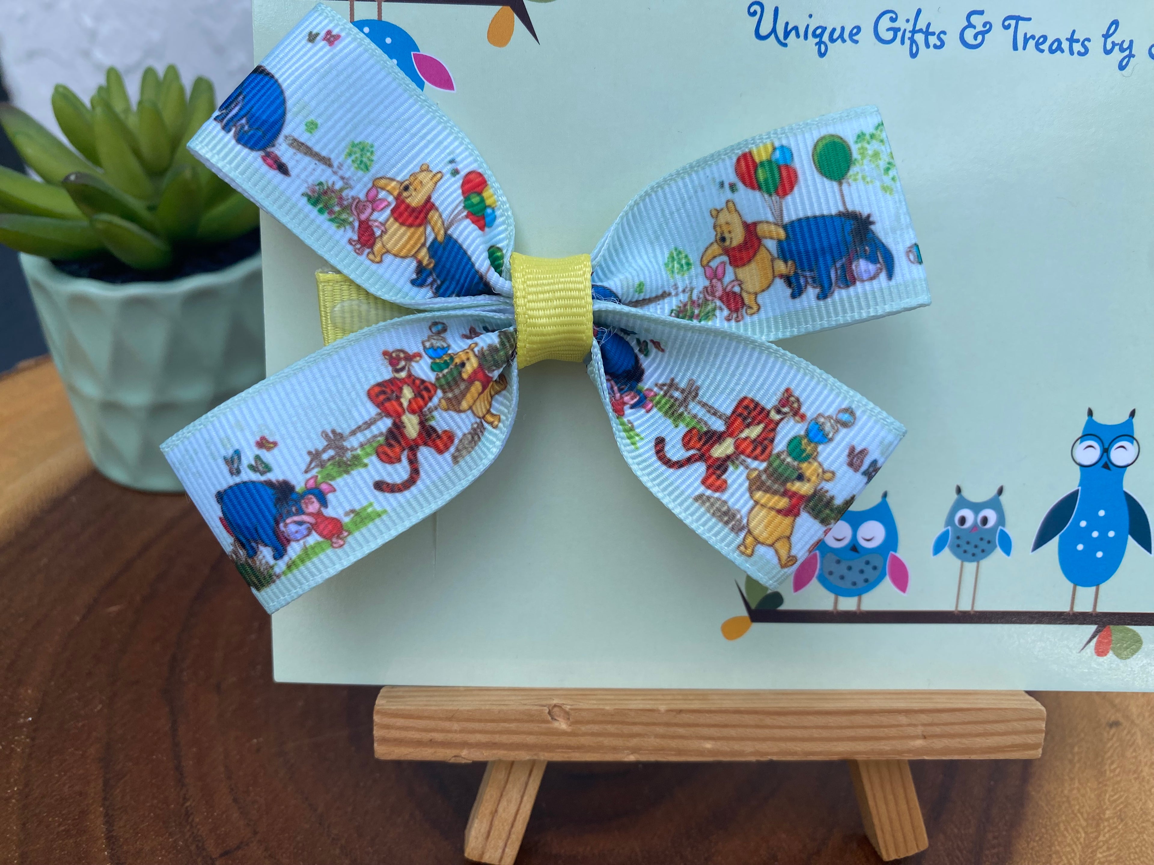 Winnie the Pooh and Gang Hairbow
