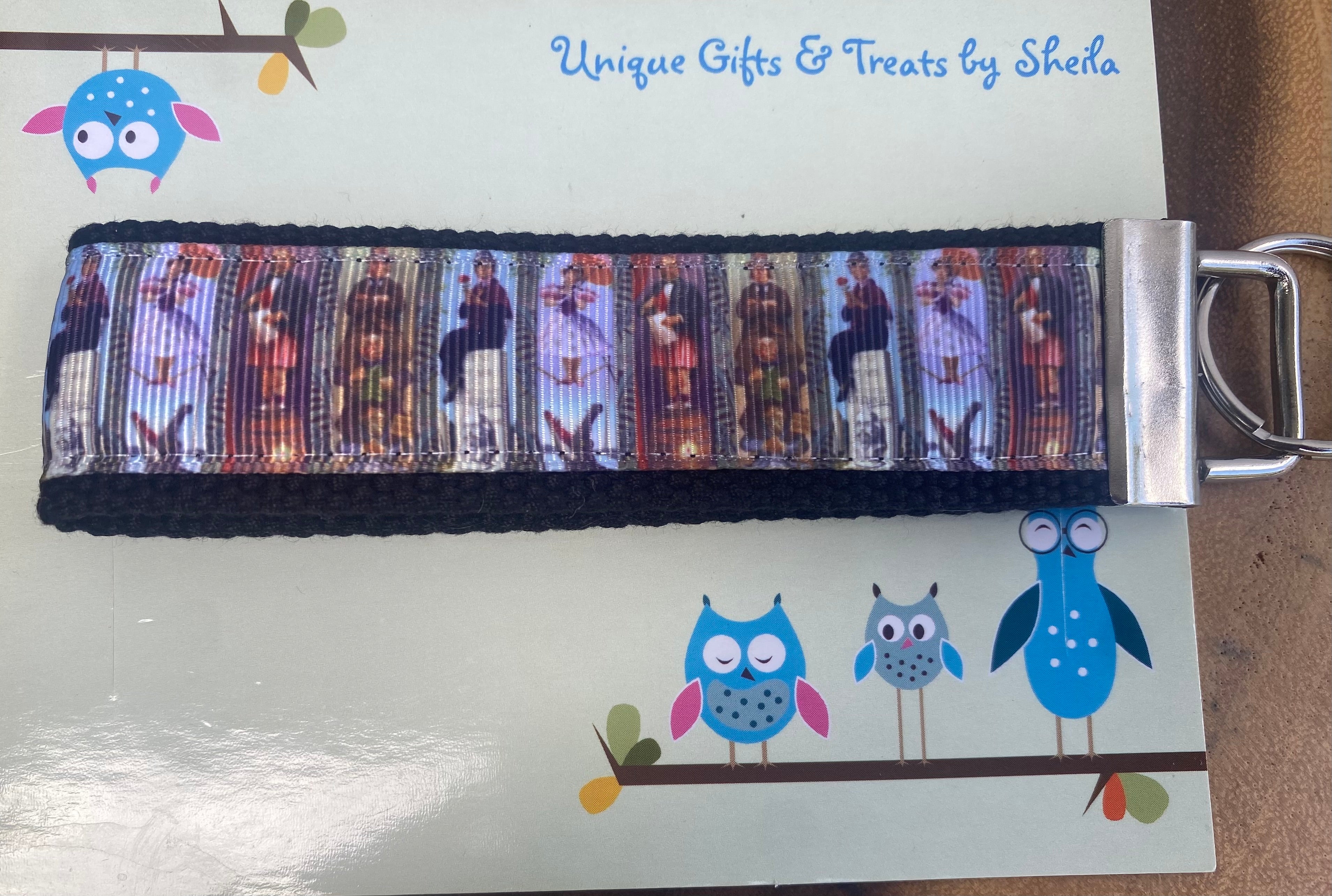Haunted Mansion; Stretching Room Keychain;Keyfob