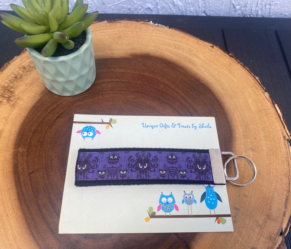 Haunted Mansion Wallpaper Keychain;Keyfob