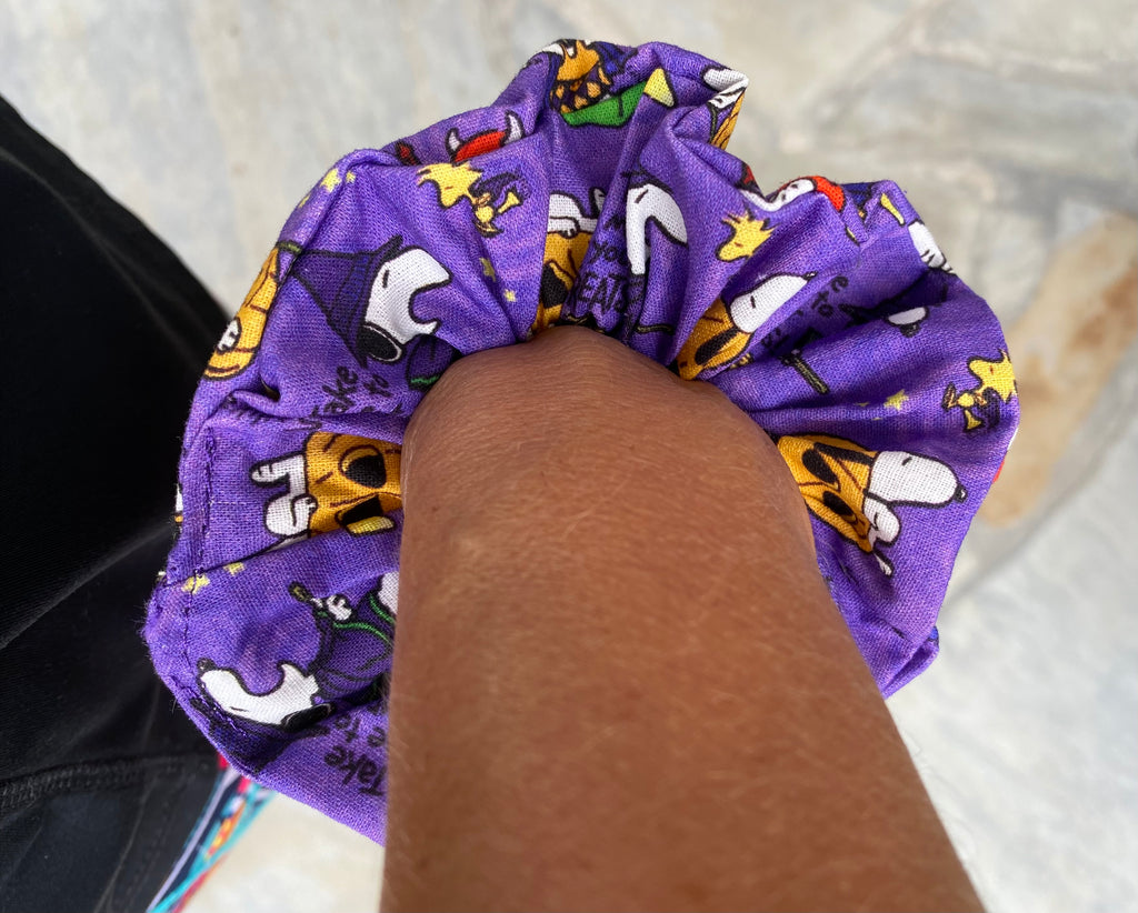 Snoopy Halloween Scrunchie
