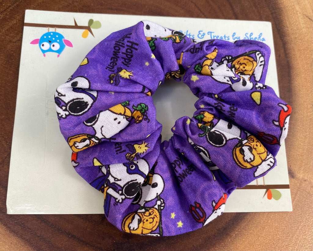 Snoopy Halloween Scrunchie