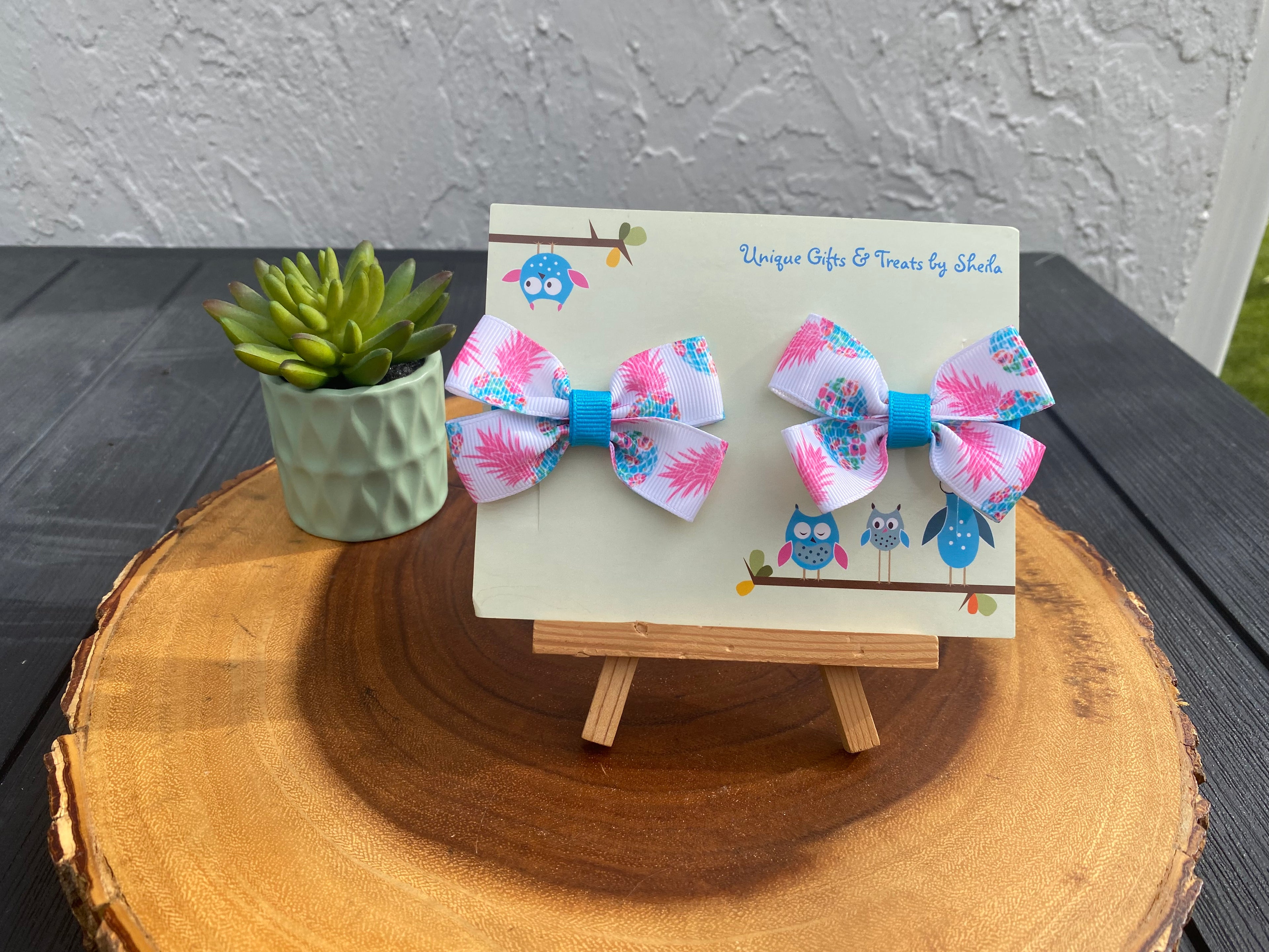 Lilly Pineapple Hairbows