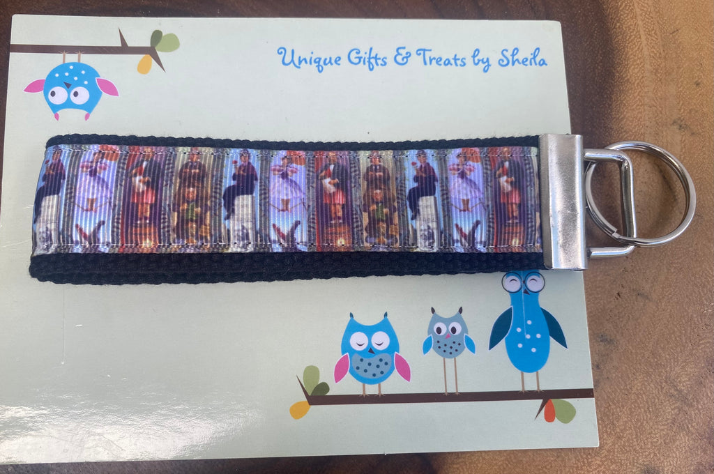Haunted Mansion; Stretching Room Keychain;Keyfob