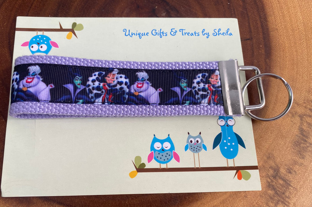 Disney Villains; Malificent;Cruella;Ursula Keychain; Keyfob