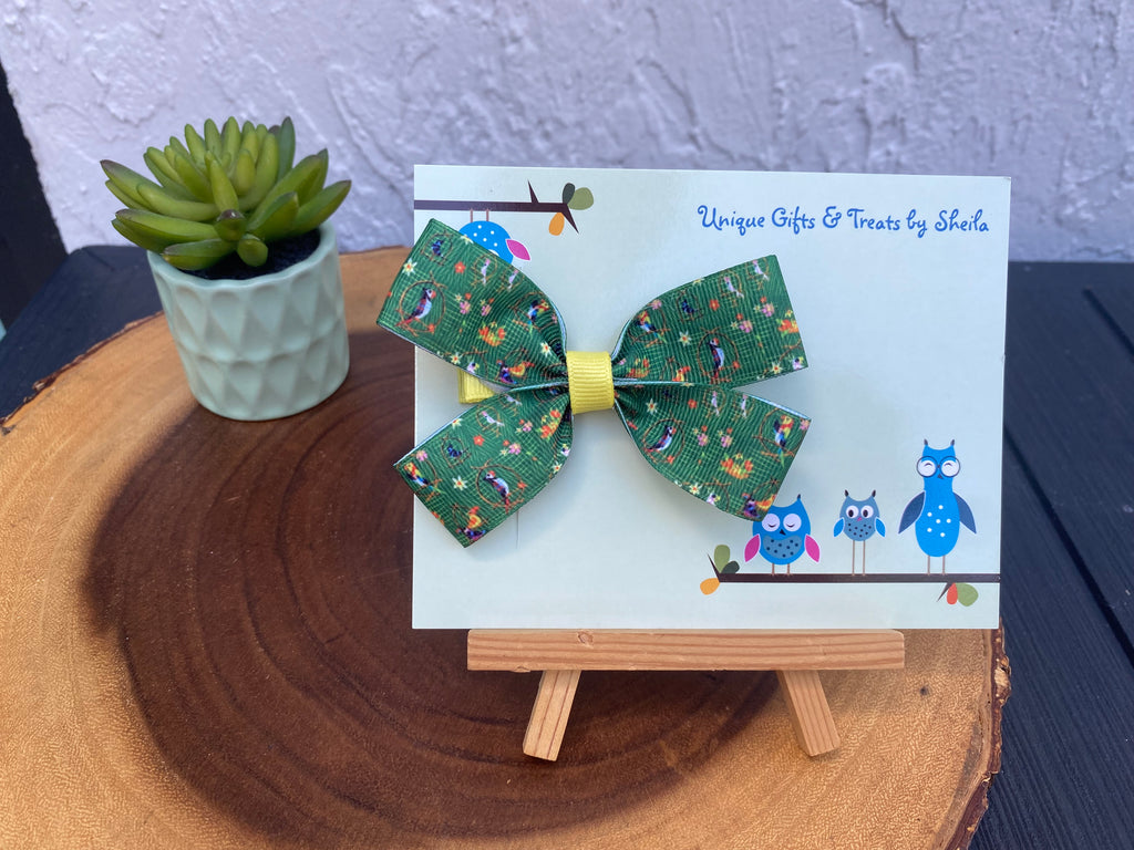 Tiki Room; Parrots Hairbow