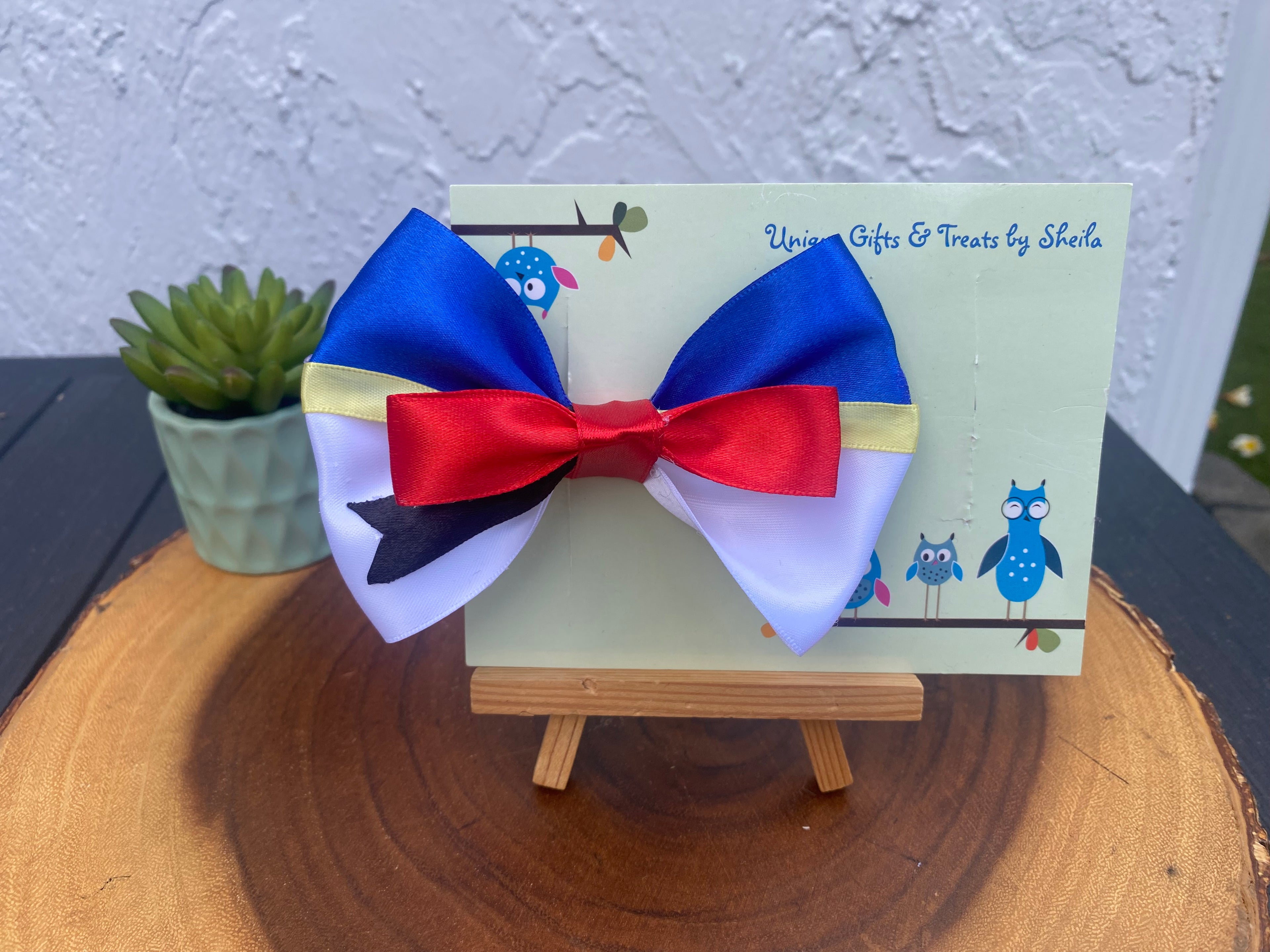 Donald Duck Inspired Hairbow