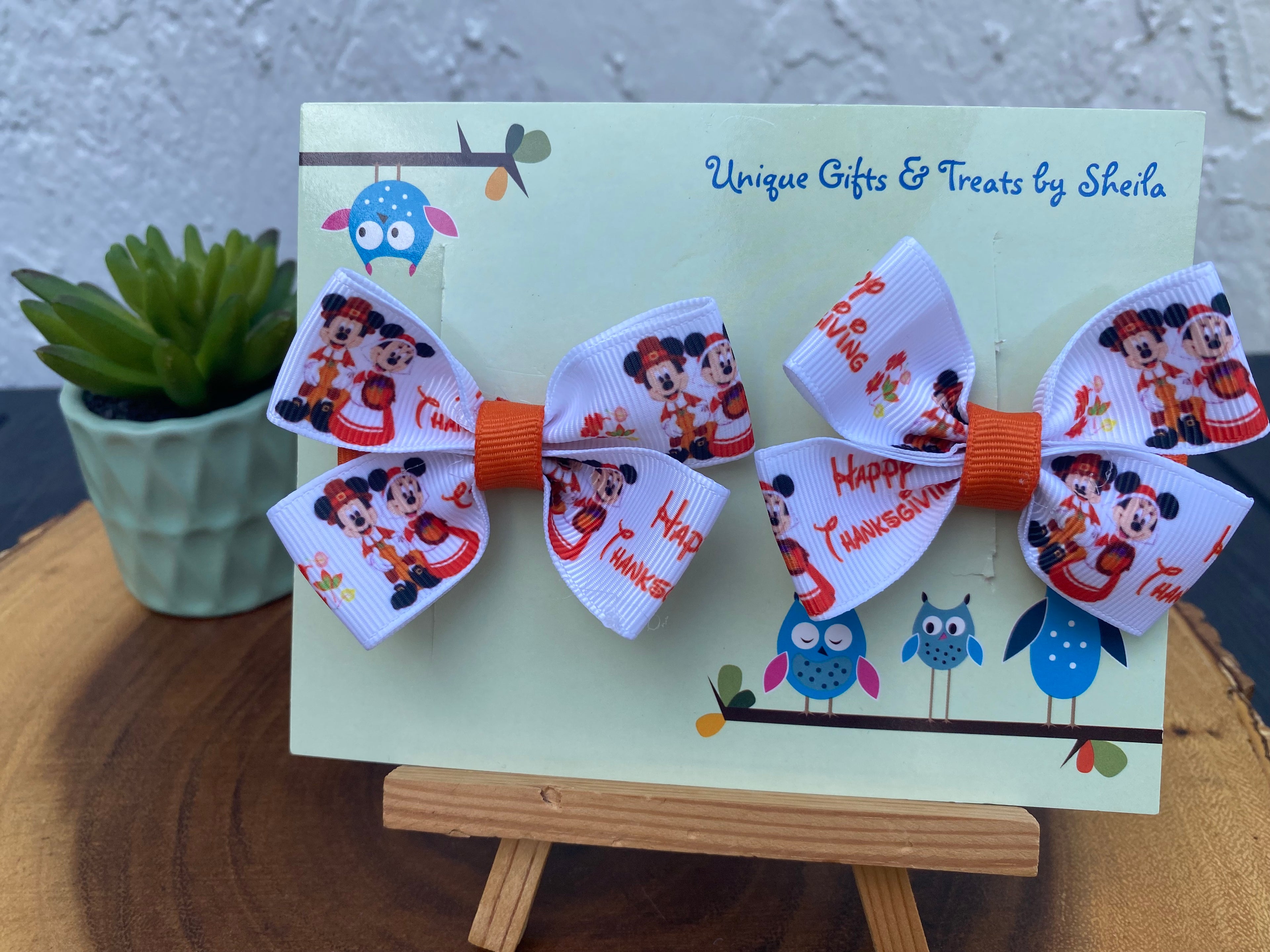 Mickey and Minnie Pilgrims Hairbows; Thanksgiving Hairbows