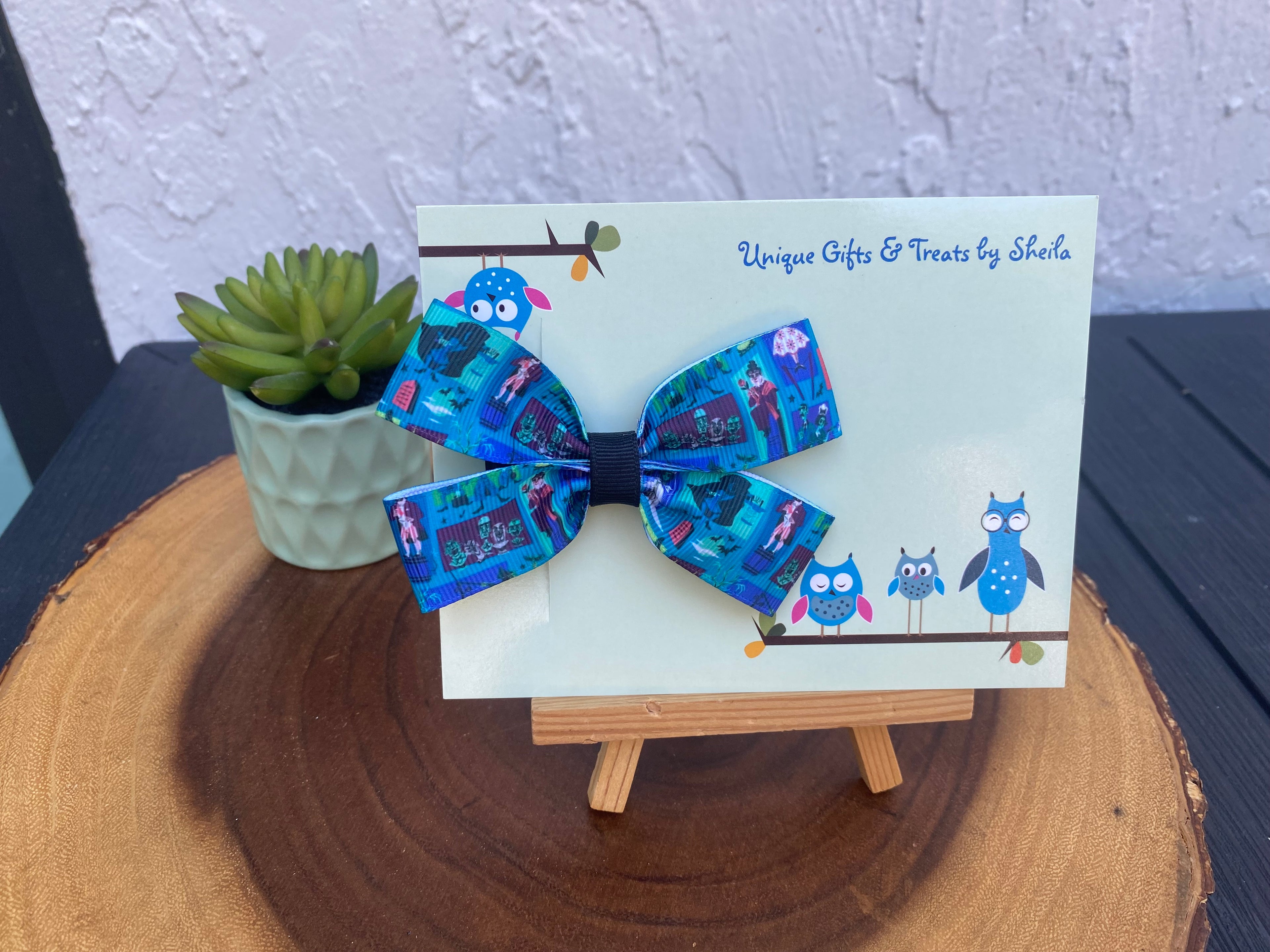 Haunted Mansion; Dooney Inspired Hairbow