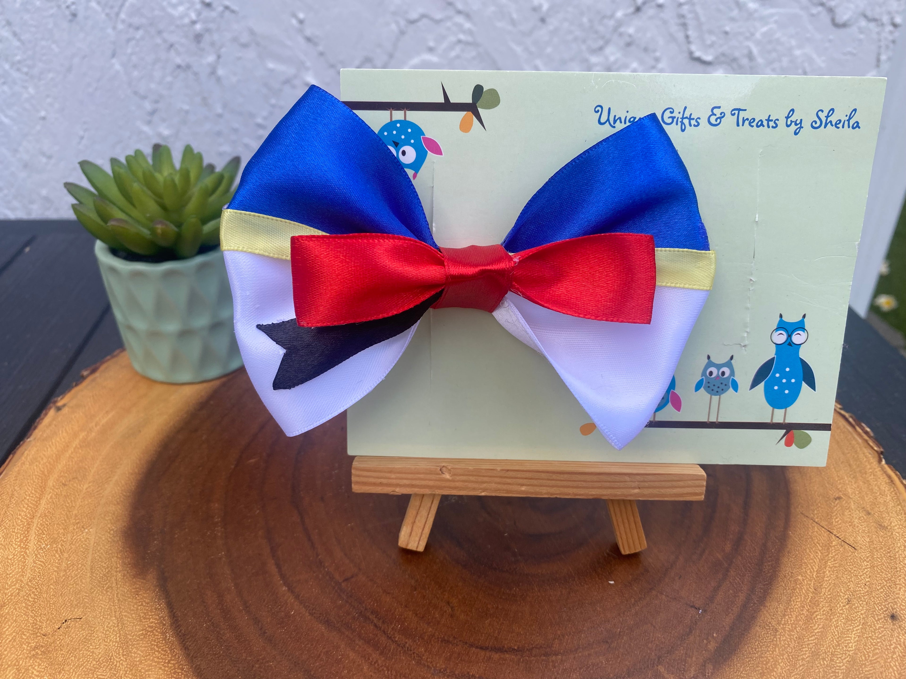 Donald Duck Inspired Hairbow