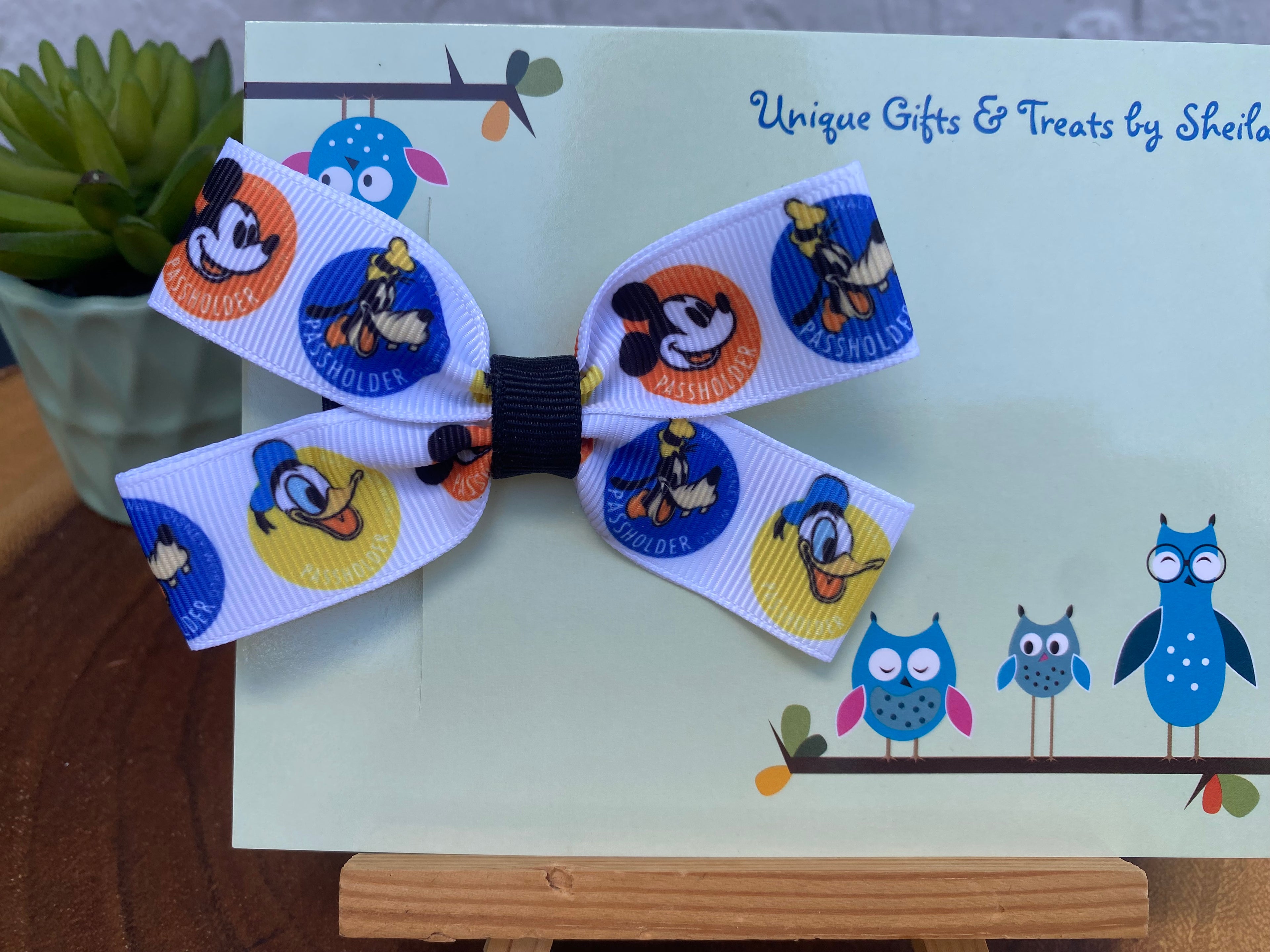 Disney Passholder Hairbow