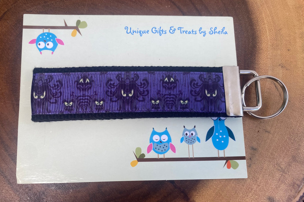 Haunted Mansion Wallpaper Keychain;Keyfob