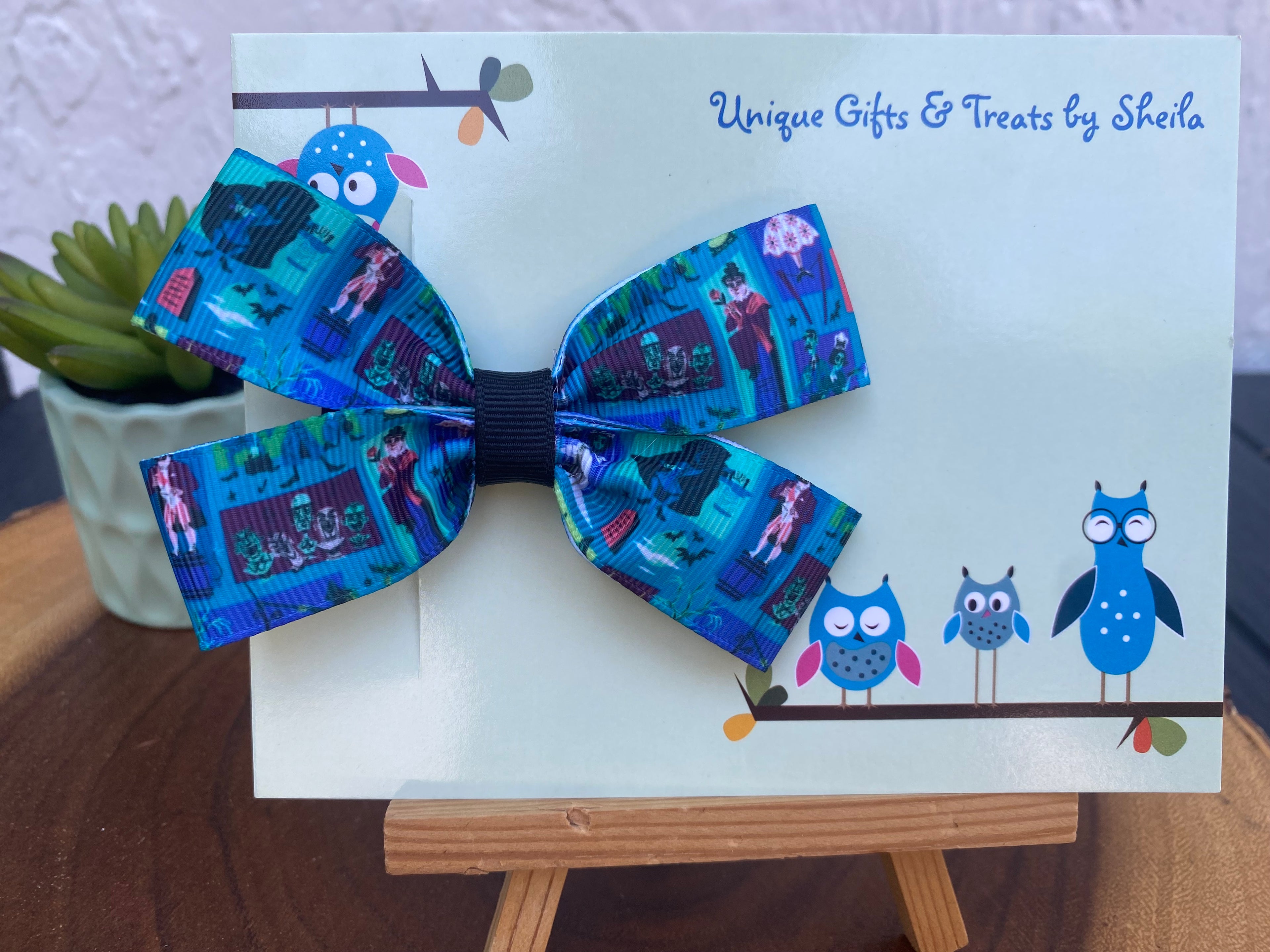 Haunted Mansion; Dooney Inspired Hairbow