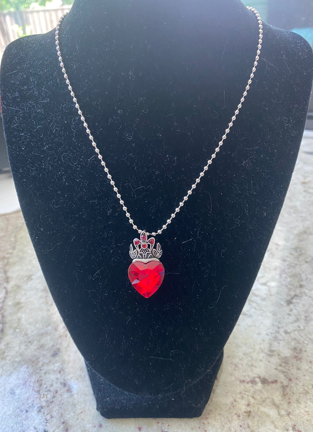 Descendants; Evie Inspired Necklace