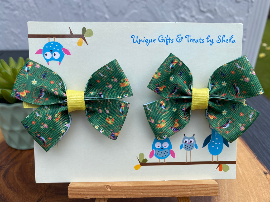 Enchanted Tiki Room; Parrots Hairbows