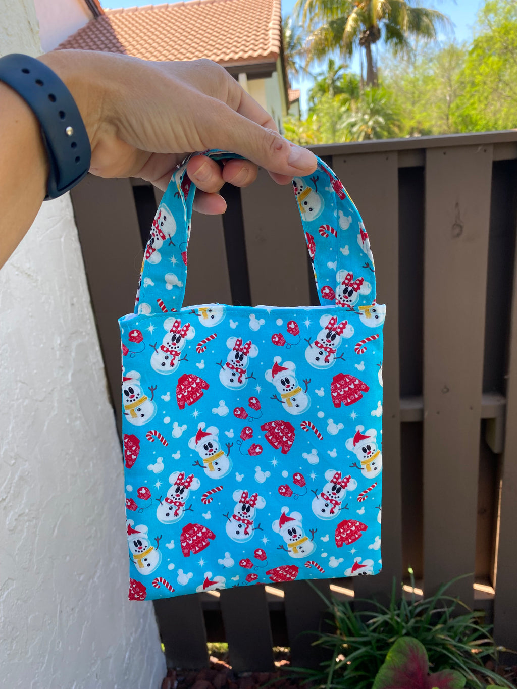Disney Snowman; Sweater Gift Bag; Tote
