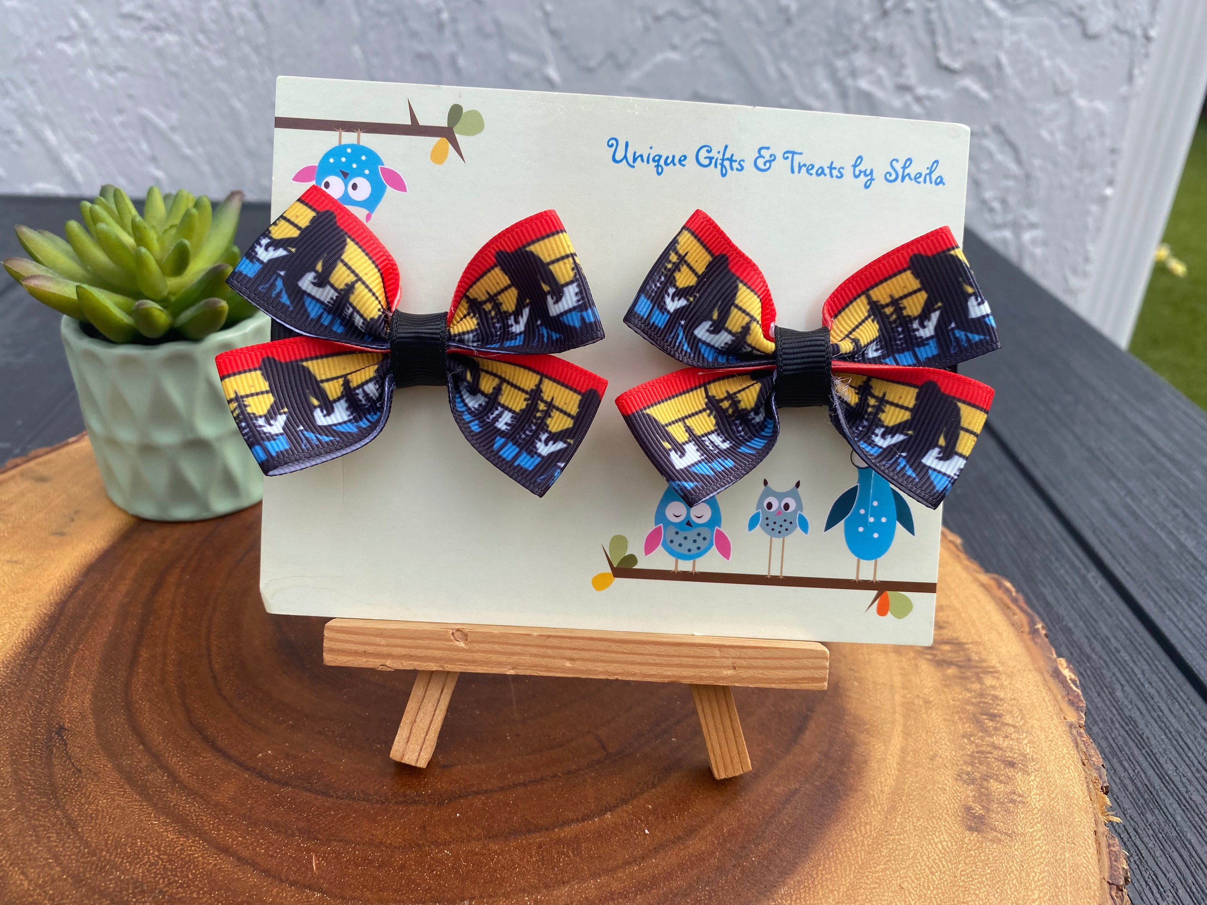Big Foot Hairbows; Sasquatch Hairbows