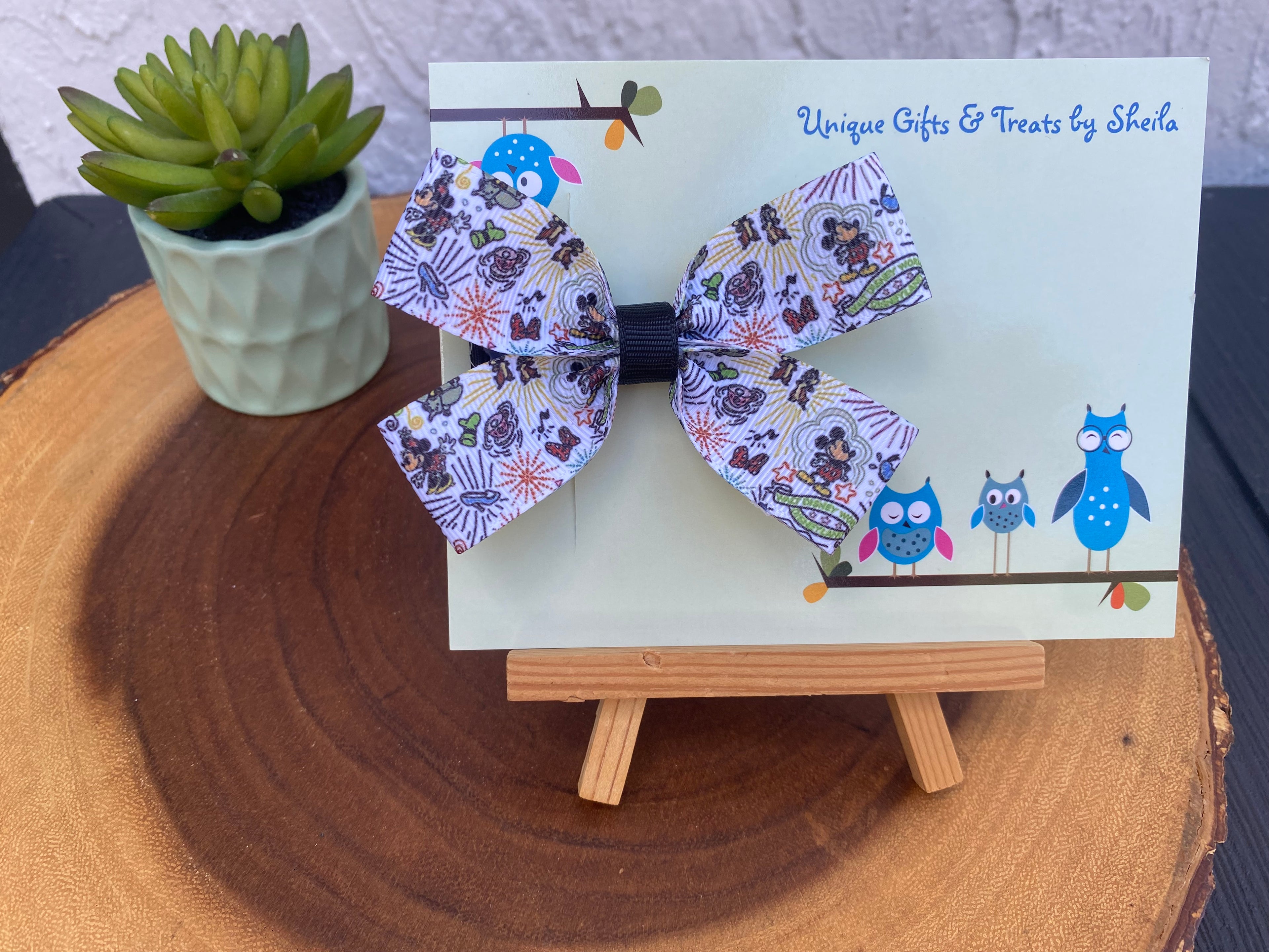 Disney Dooney Inspired Sketch Print Hairbow
