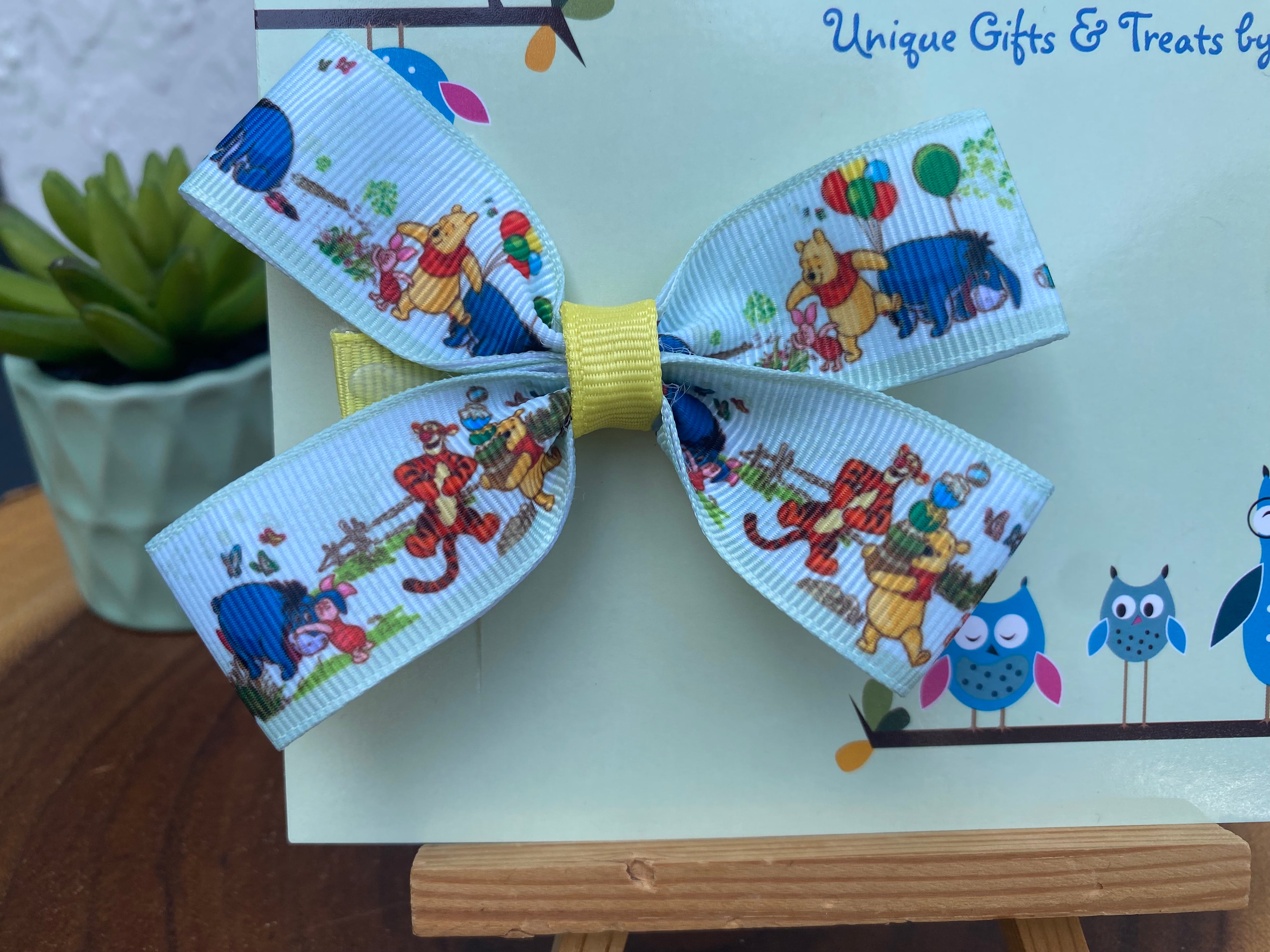 Winnie the Pooh and Gang Hairbow