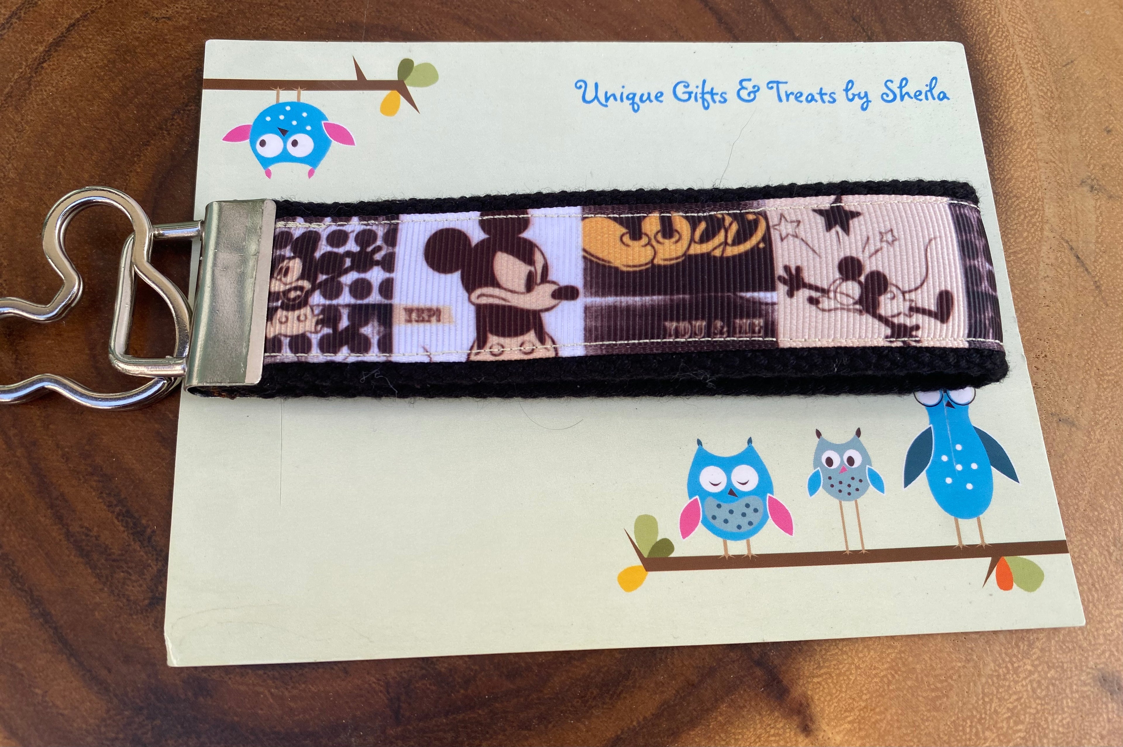 Retro Mickey Keychain;Keyfob