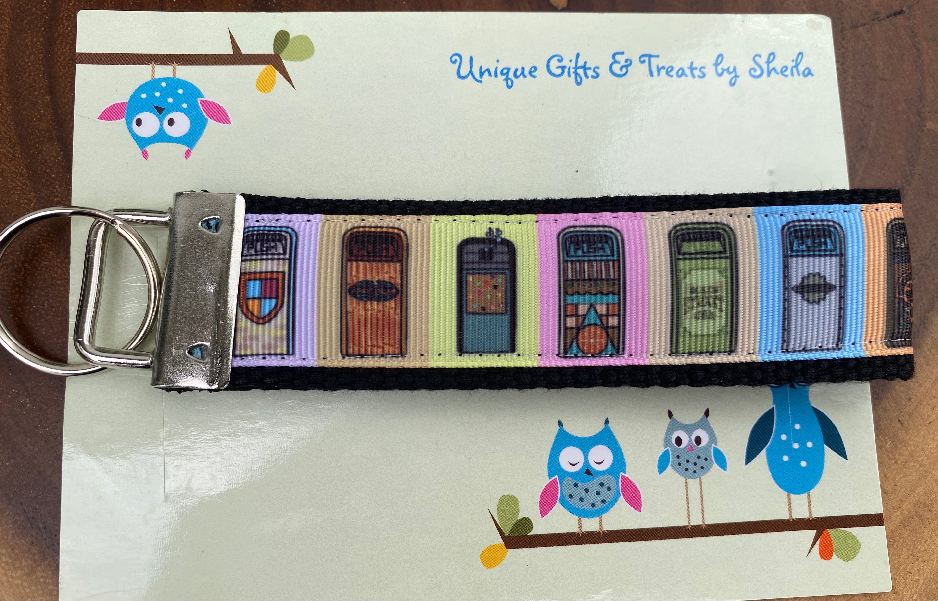 Disney Garbage Cans Keychain;Keyfob