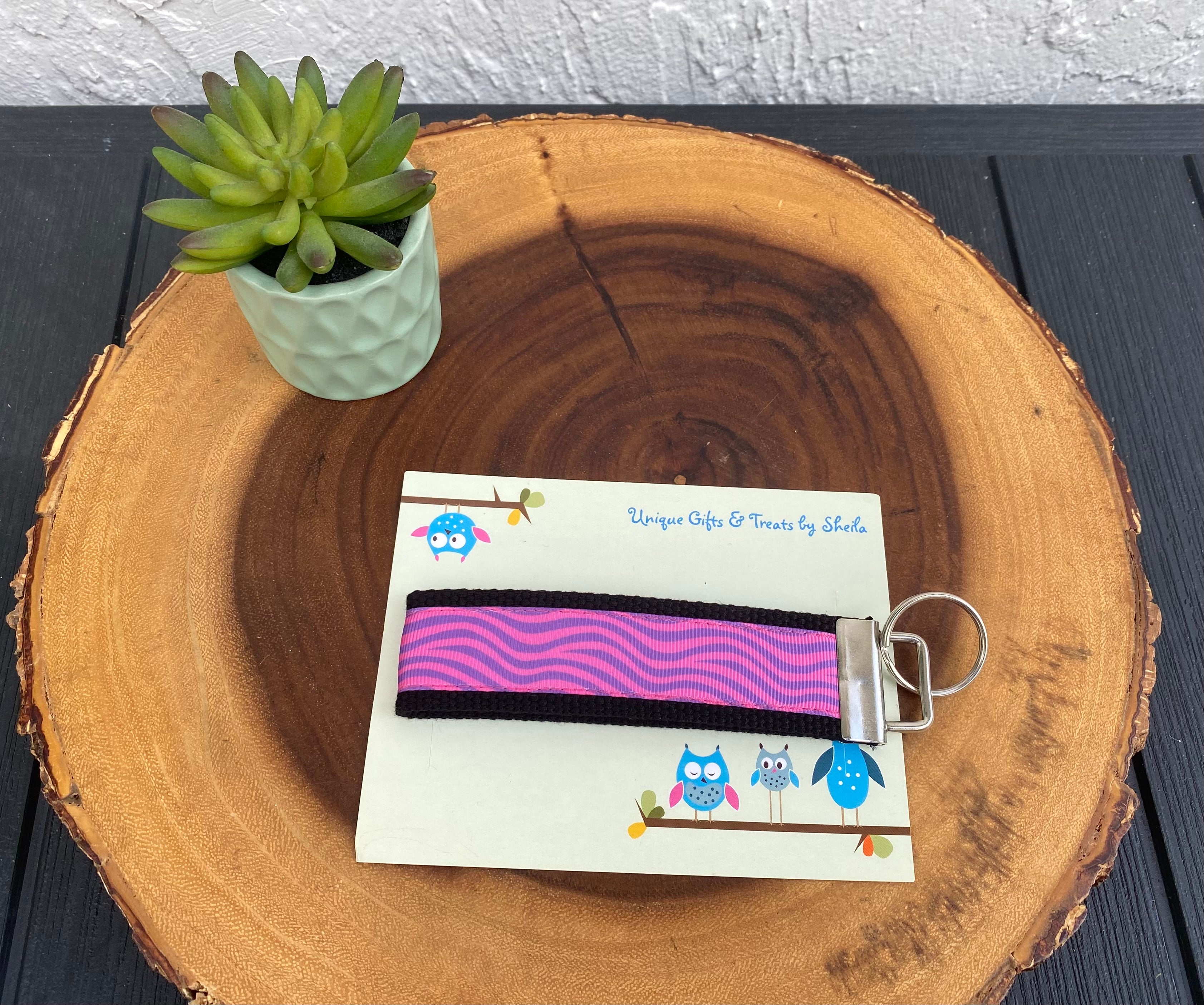 Cheshire Cat Keychain;Keyfob