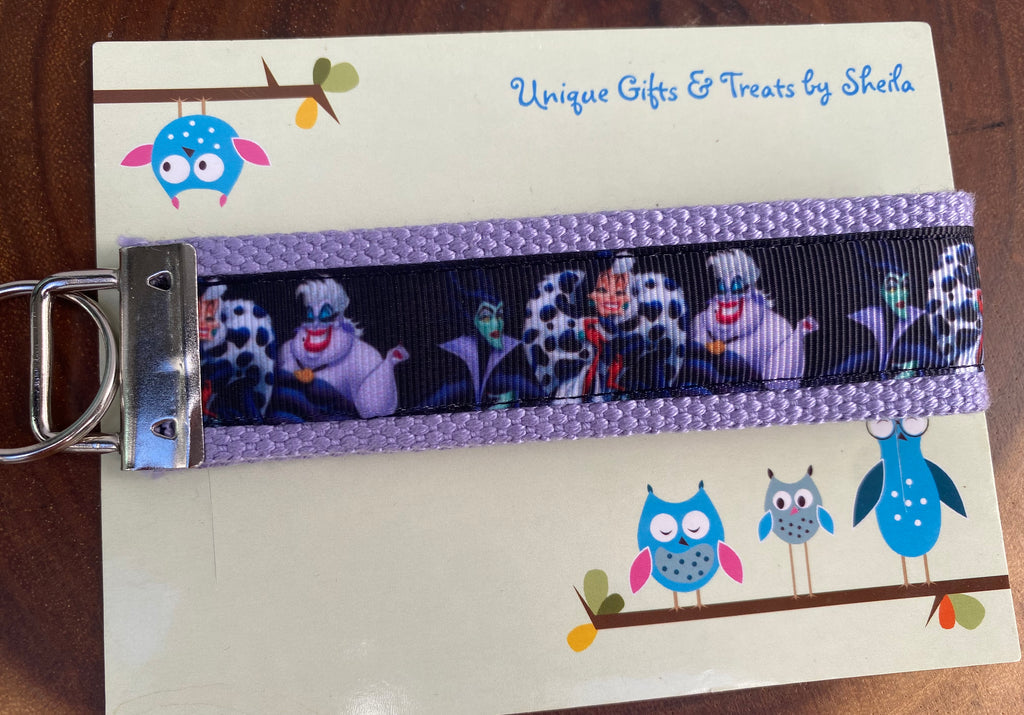 Disney Villains; Malificent;Cruella;Ursula Keychain; Keyfob