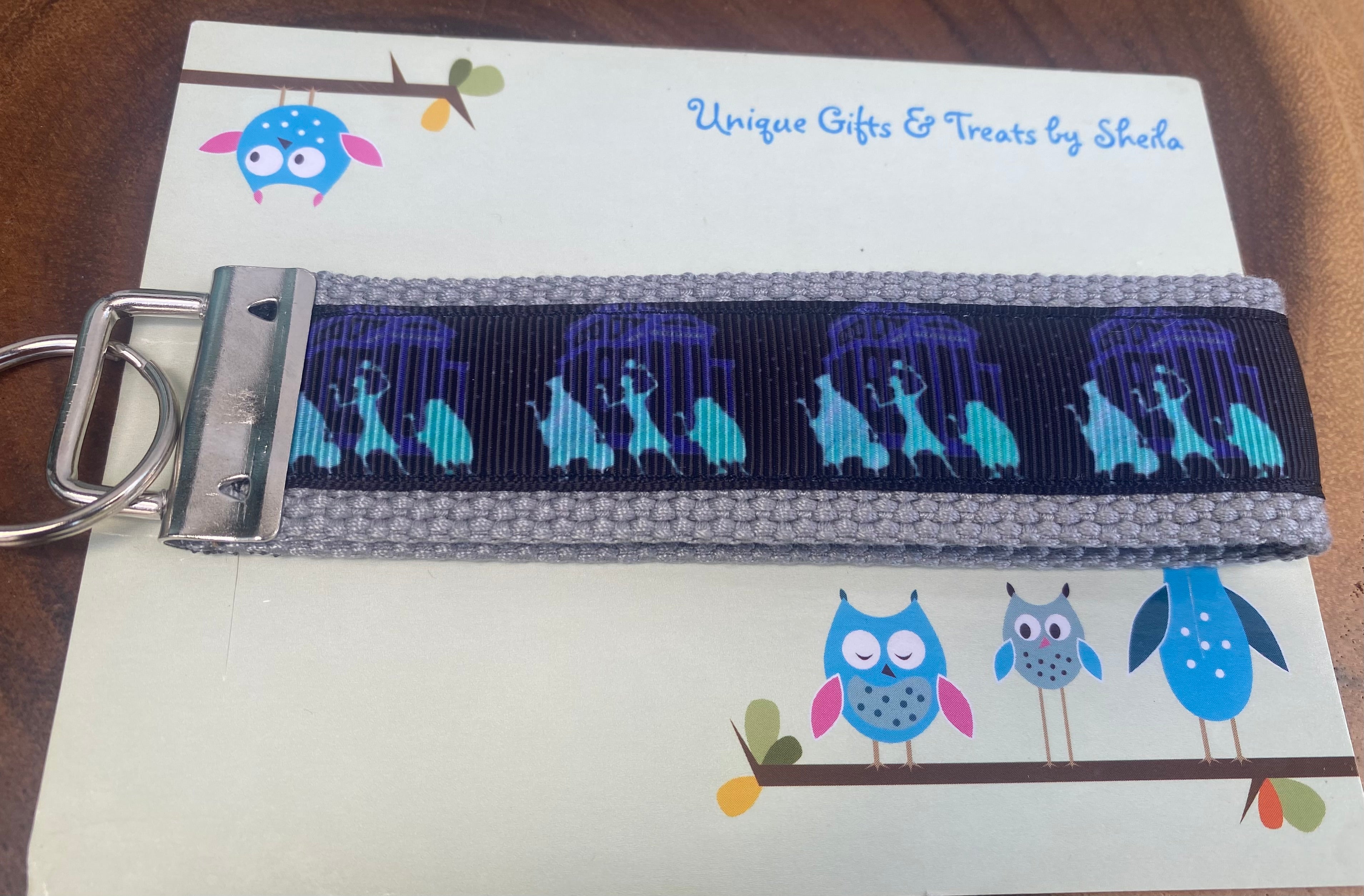 Haunted Mansion; Hitchhiking Ghosts Keychain; Keyfob