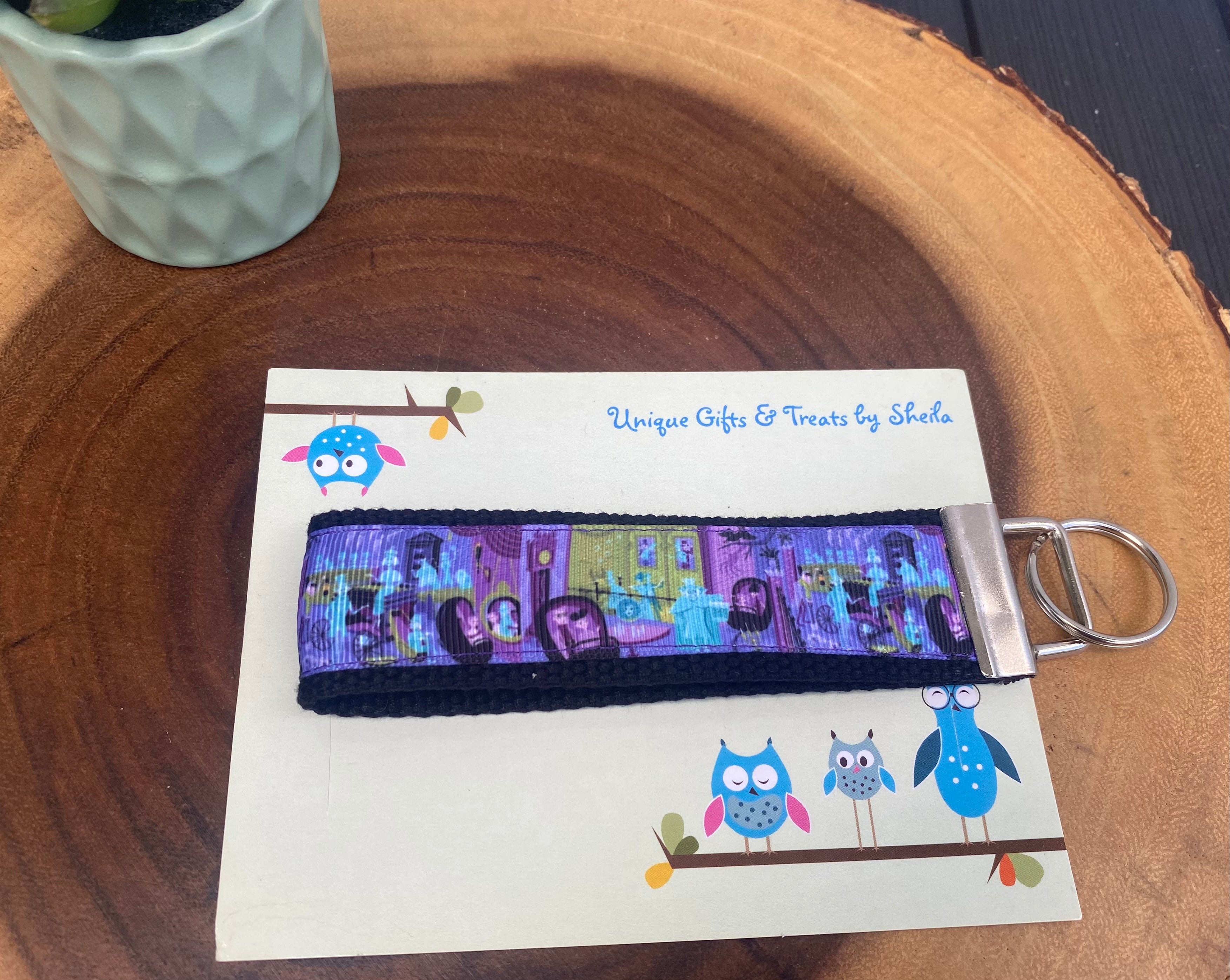Haunted Mansion Ride Scenes Keychain;Keyfob