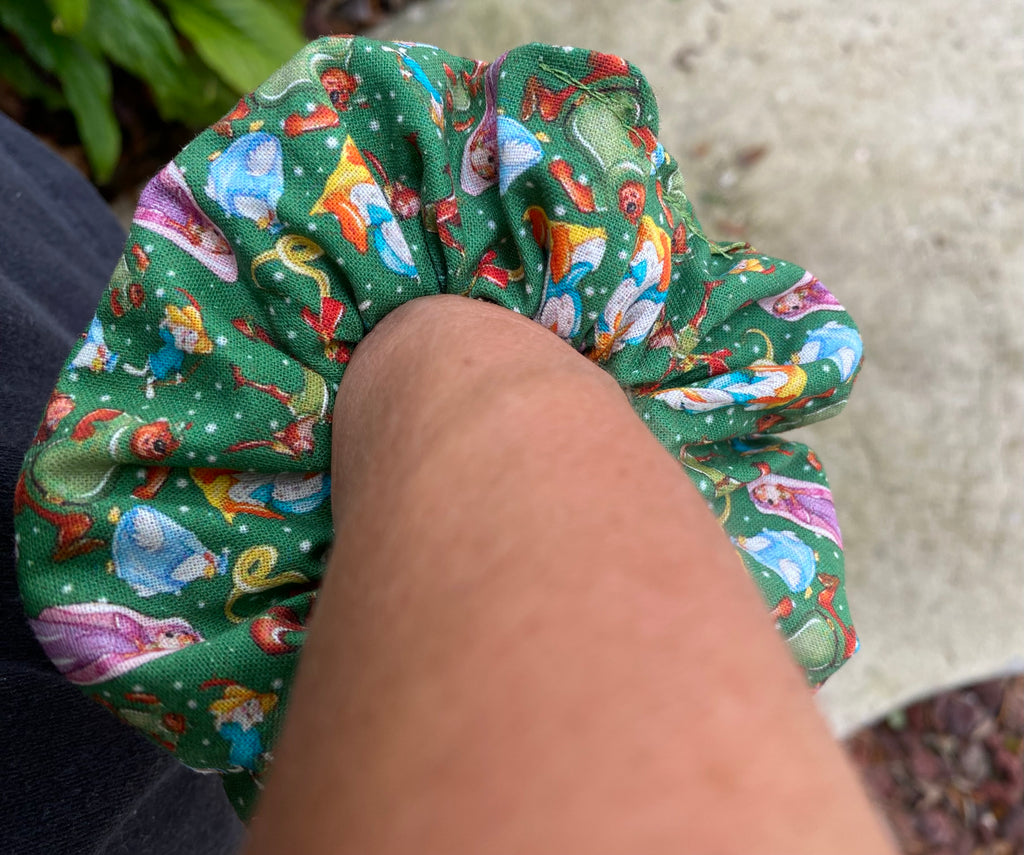 Robinhood Scrunchie