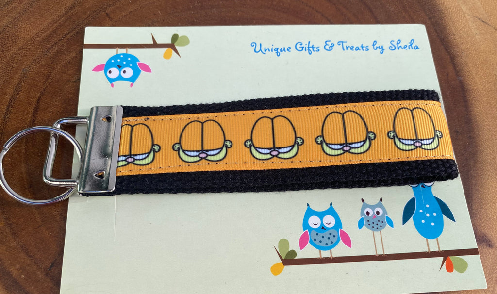 Lasagna Eating Cat; Cartoon Cat Keychain; Keyfob