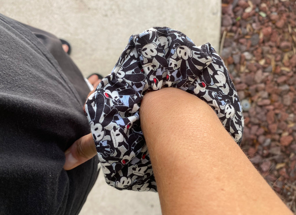Disney Oswald Scrunchie
