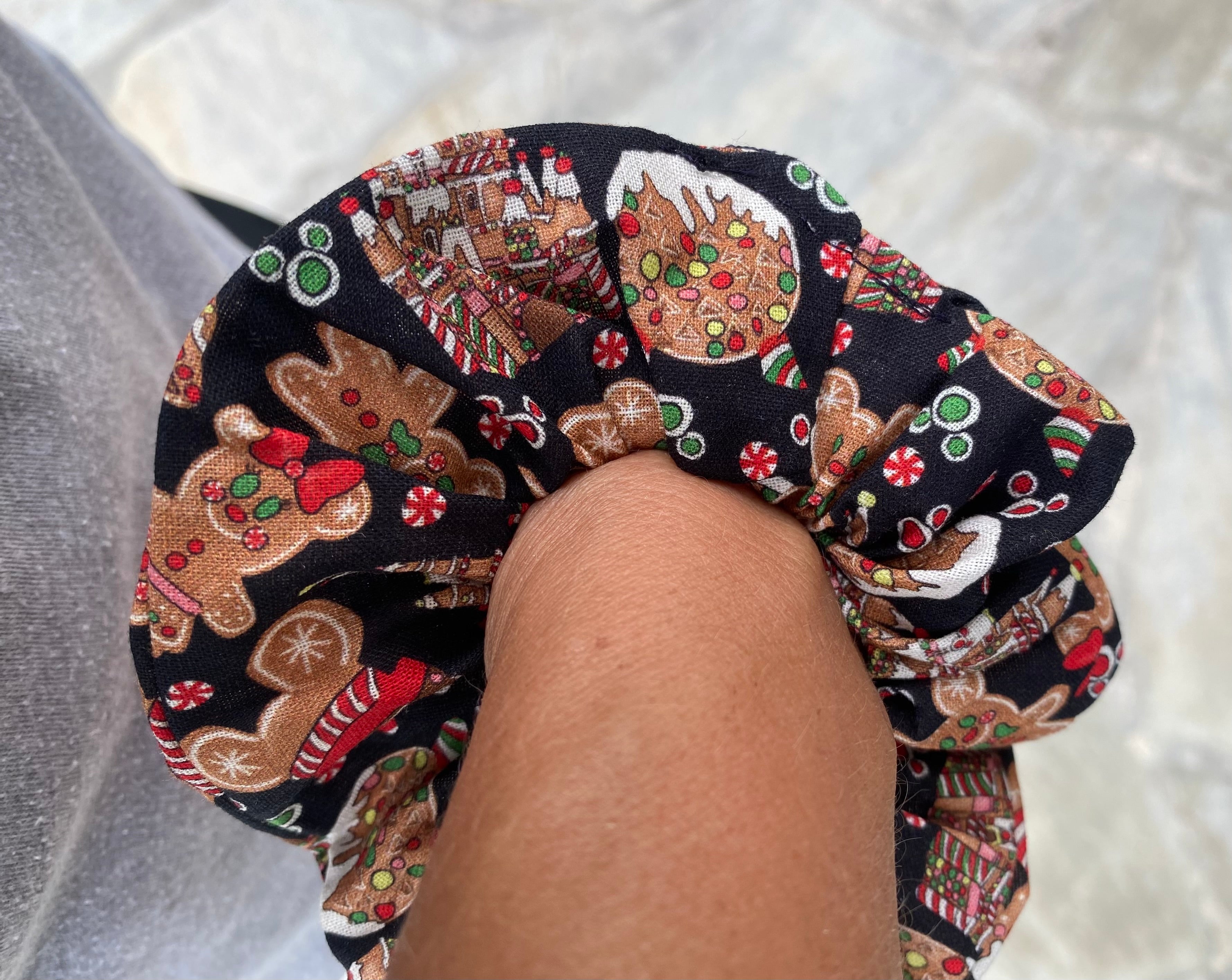 Disney Christmas; Gingerbread House Scrunchie