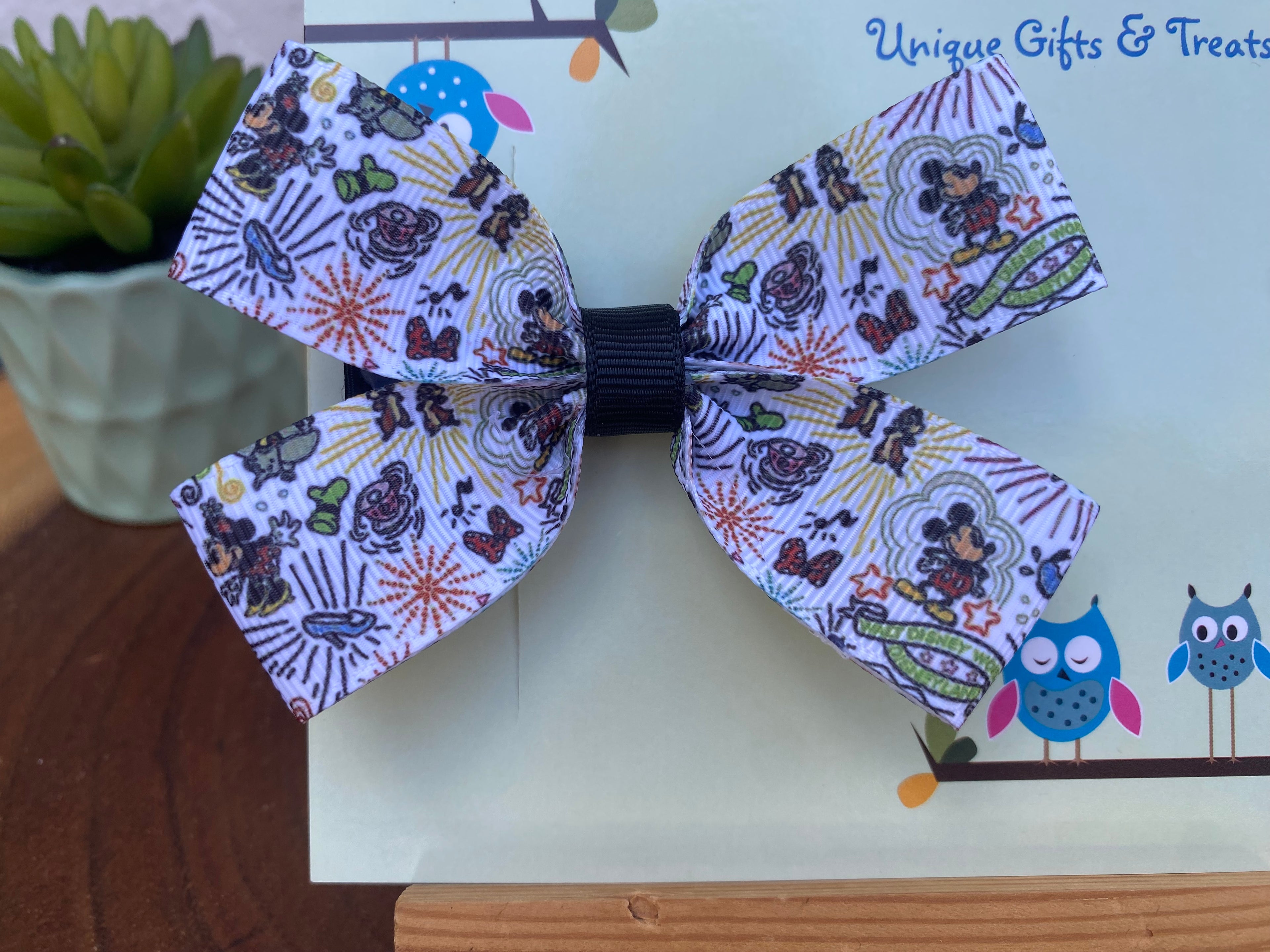 Disney Dooney Inspired Sketch Print Hairbow