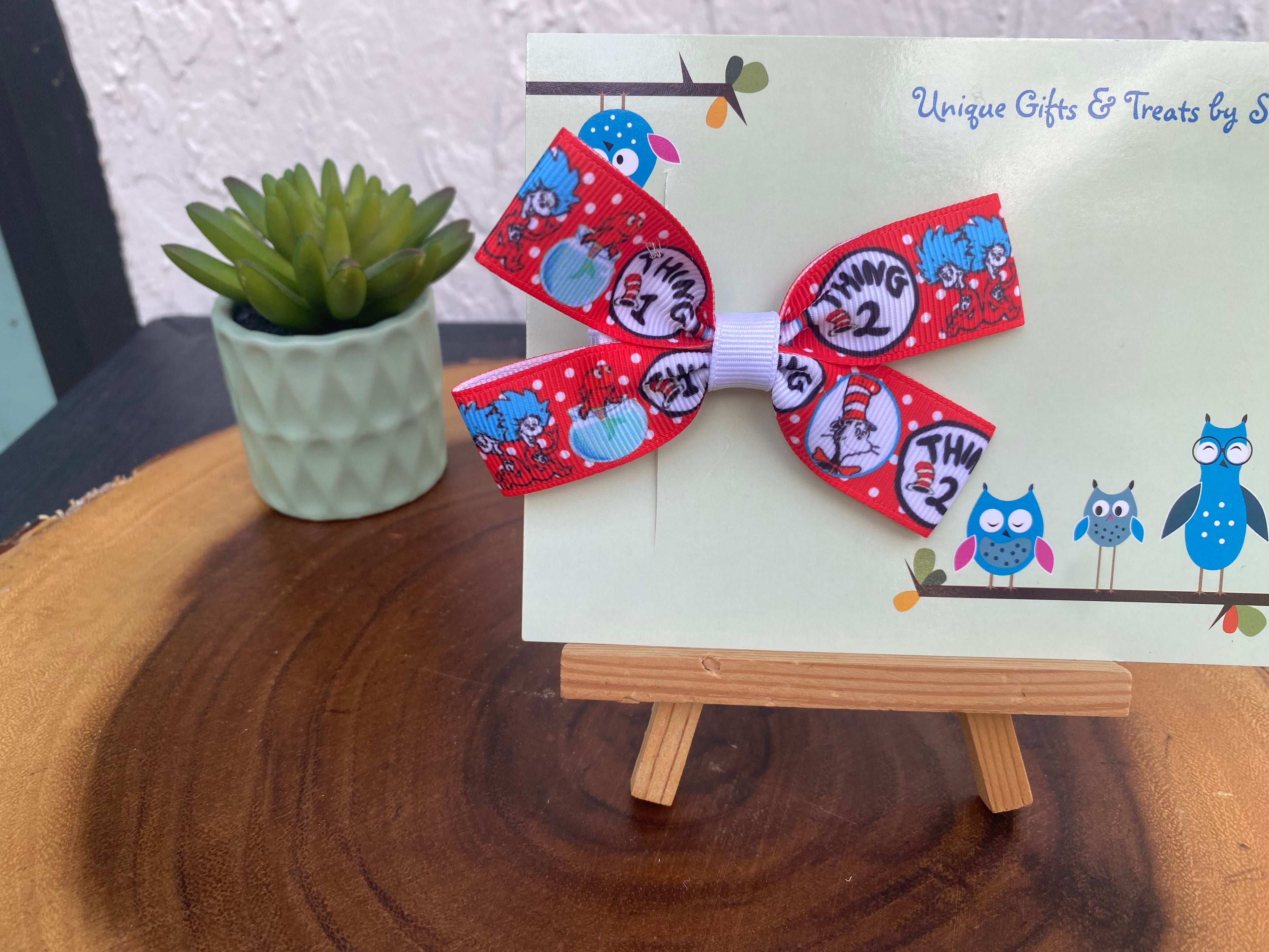 Funny Thing; Funny Cat Hairbow