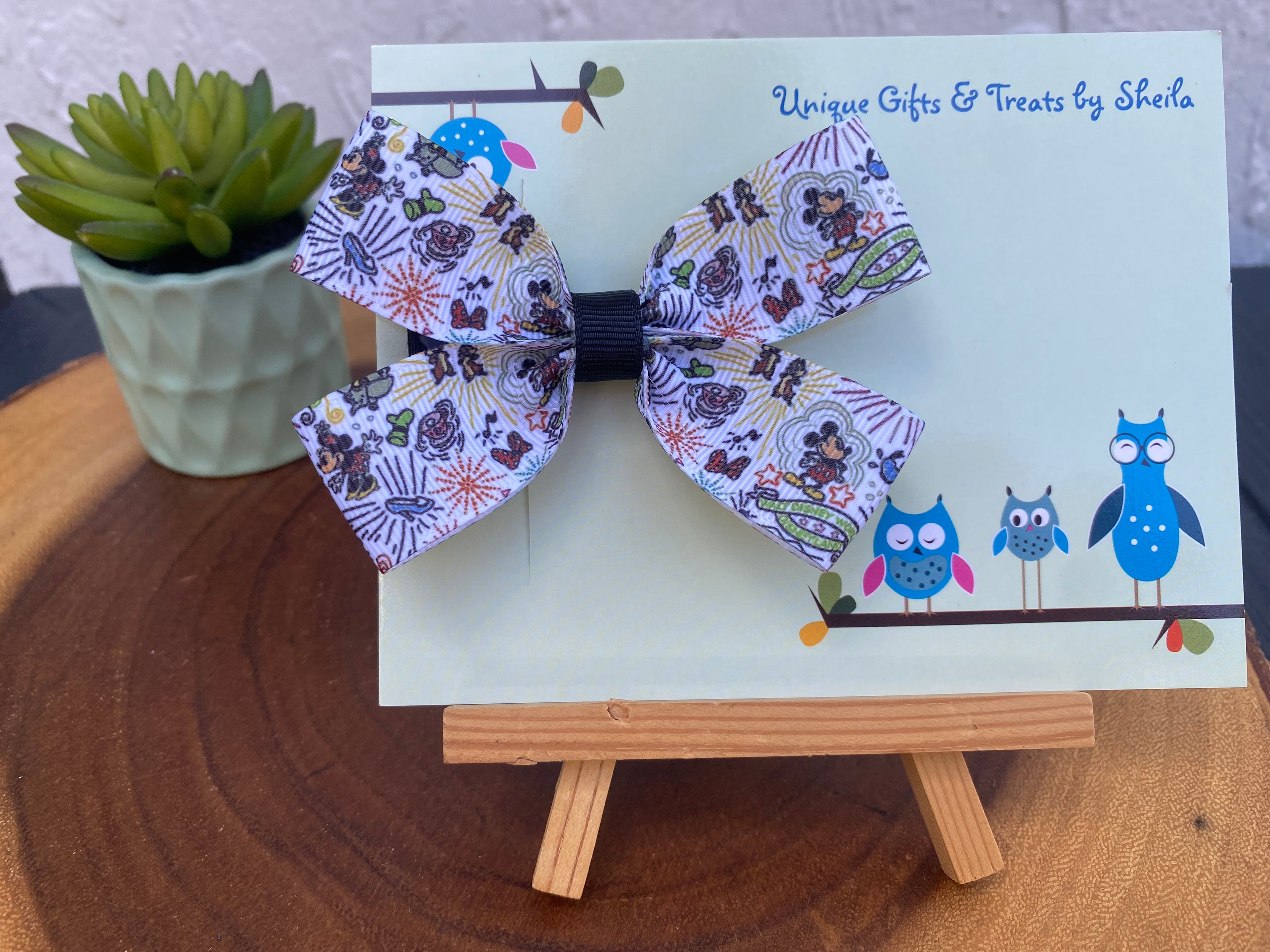 Disney Dooney Inspired Sketch Print Hairbow