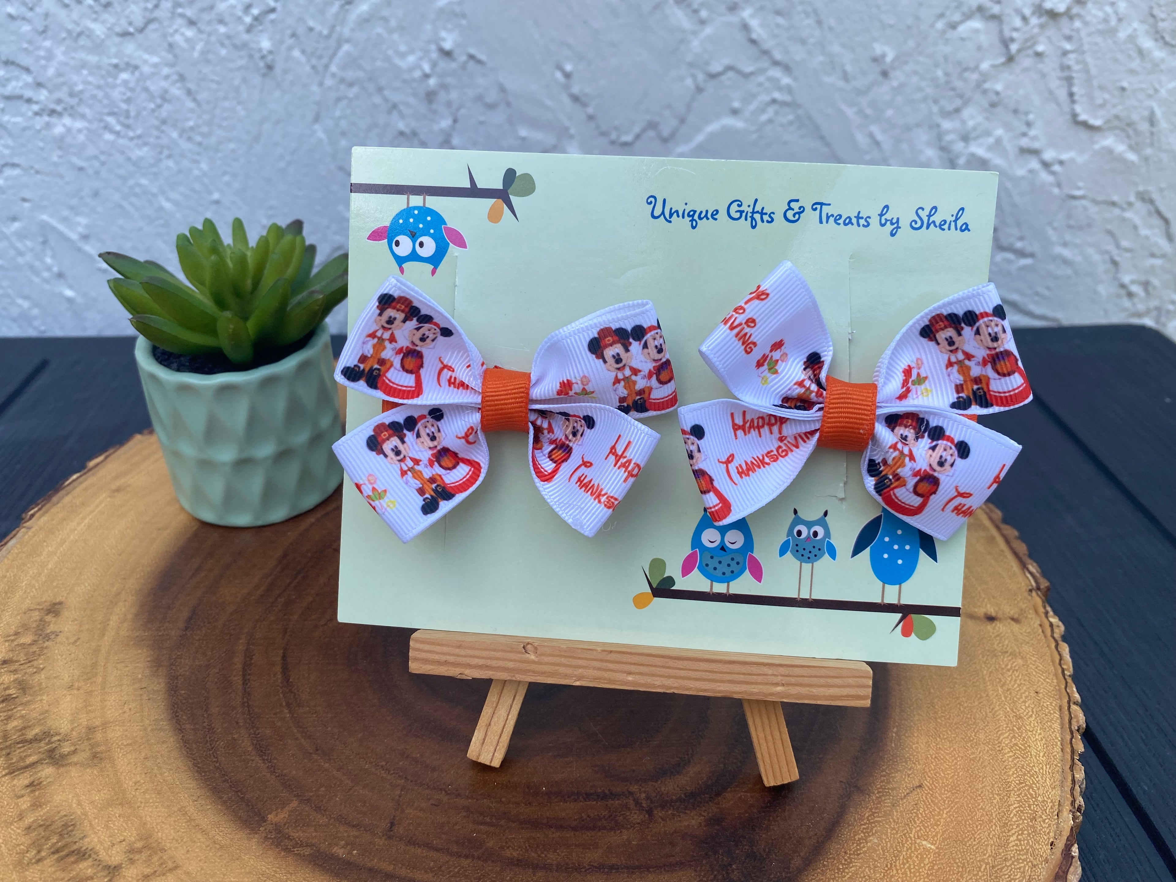 Mickey and Minnie Pilgrims Hairbows; Thanksgiving Hairbows
