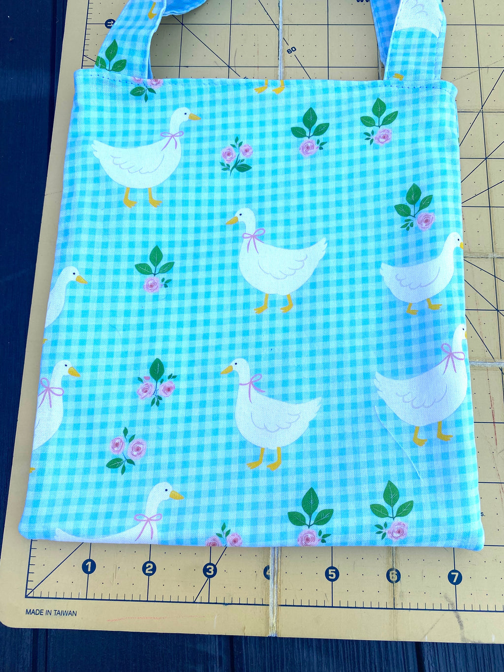 Country Geese Gift Bag; Tote