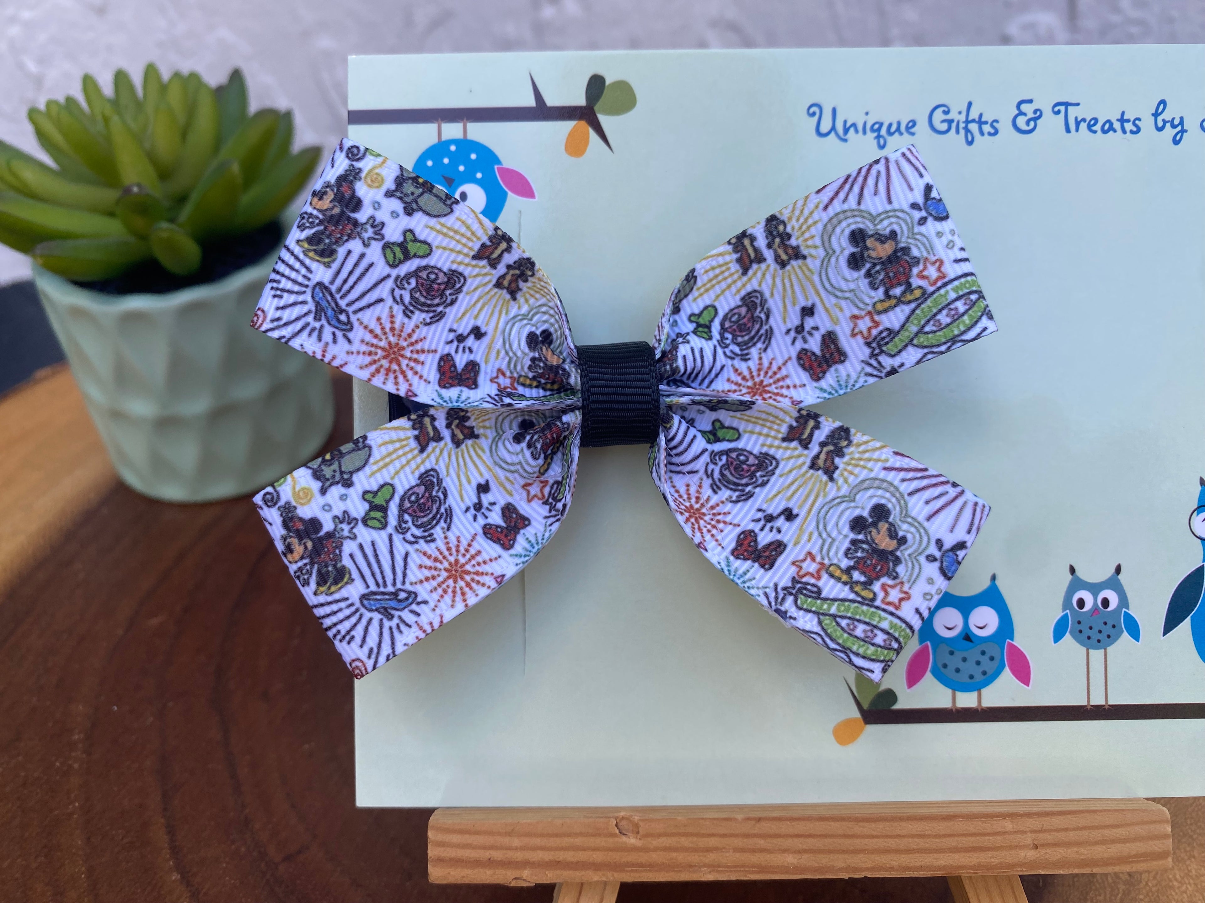 Disney Dooney Inspired Sketch Print Hairbow