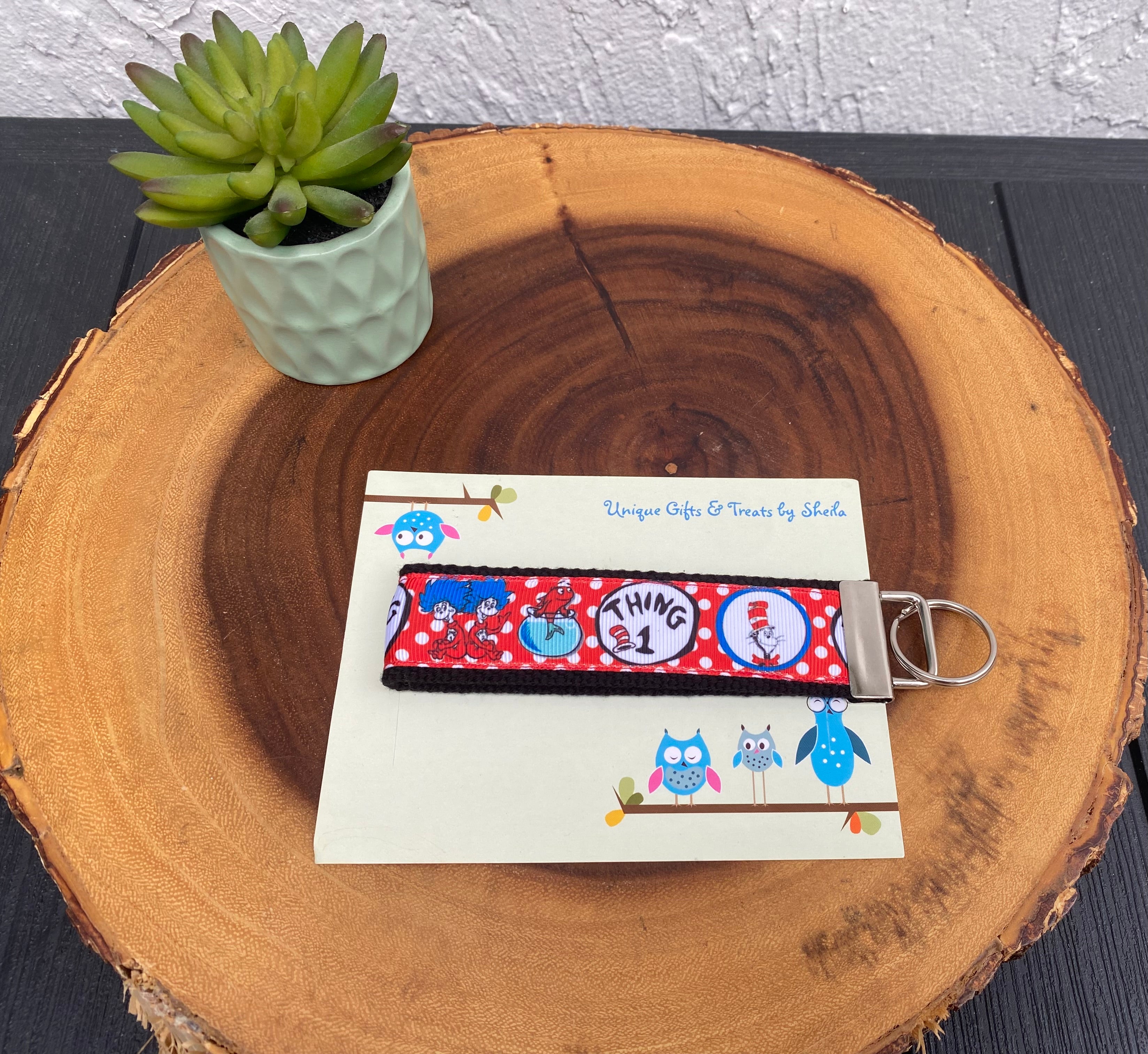 Funny Cat and Friends Keychain; Keyfob