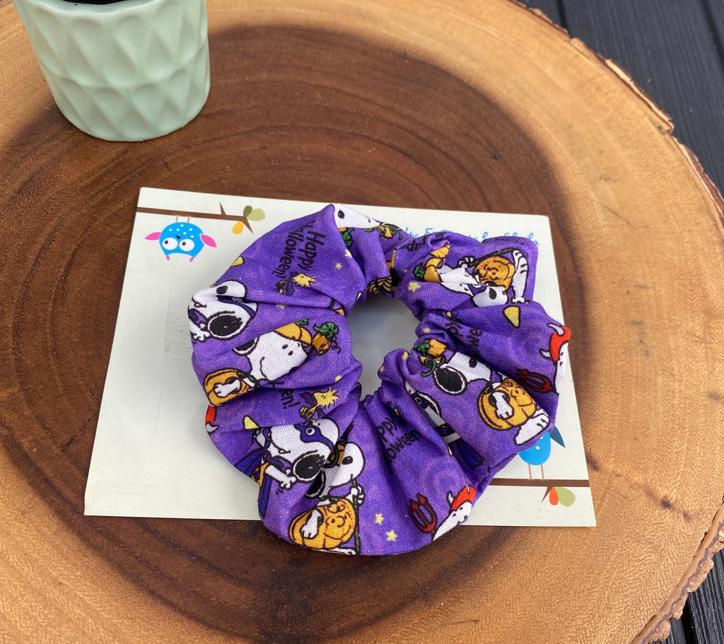 Snoopy Halloween Scrunchie