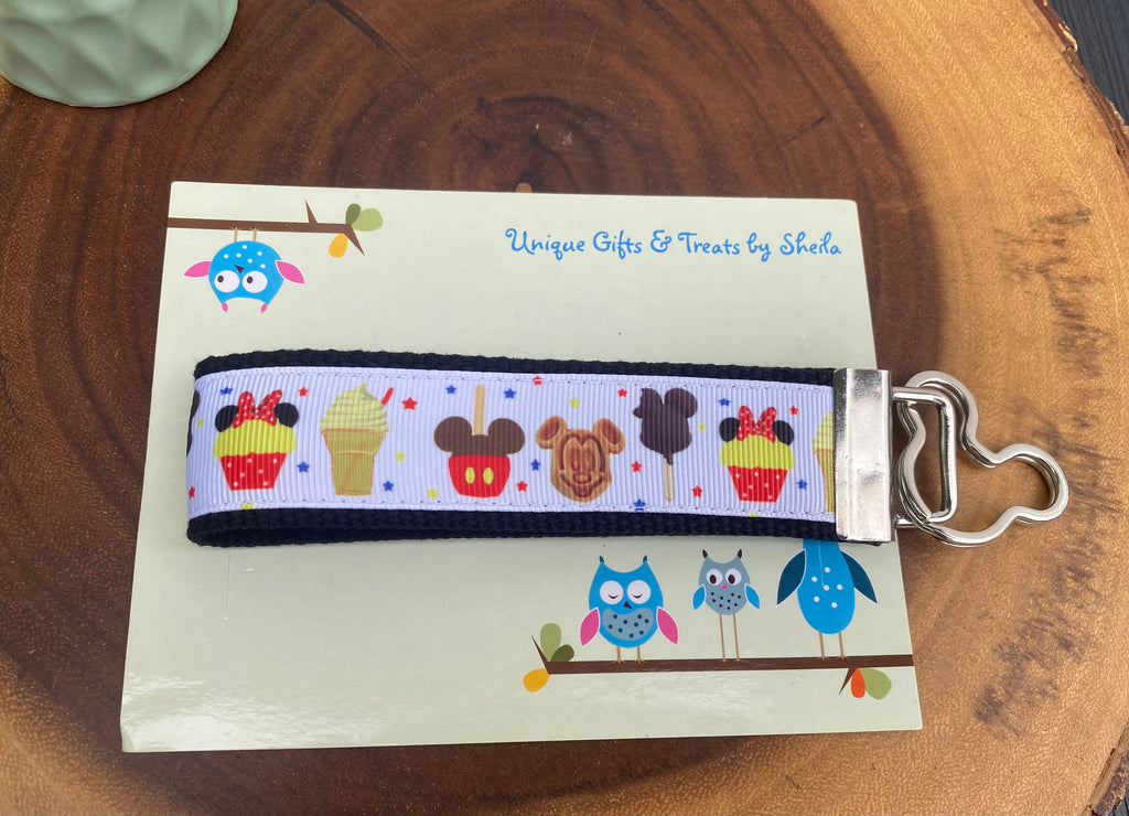Disney Snacks Keychain; Keyfob