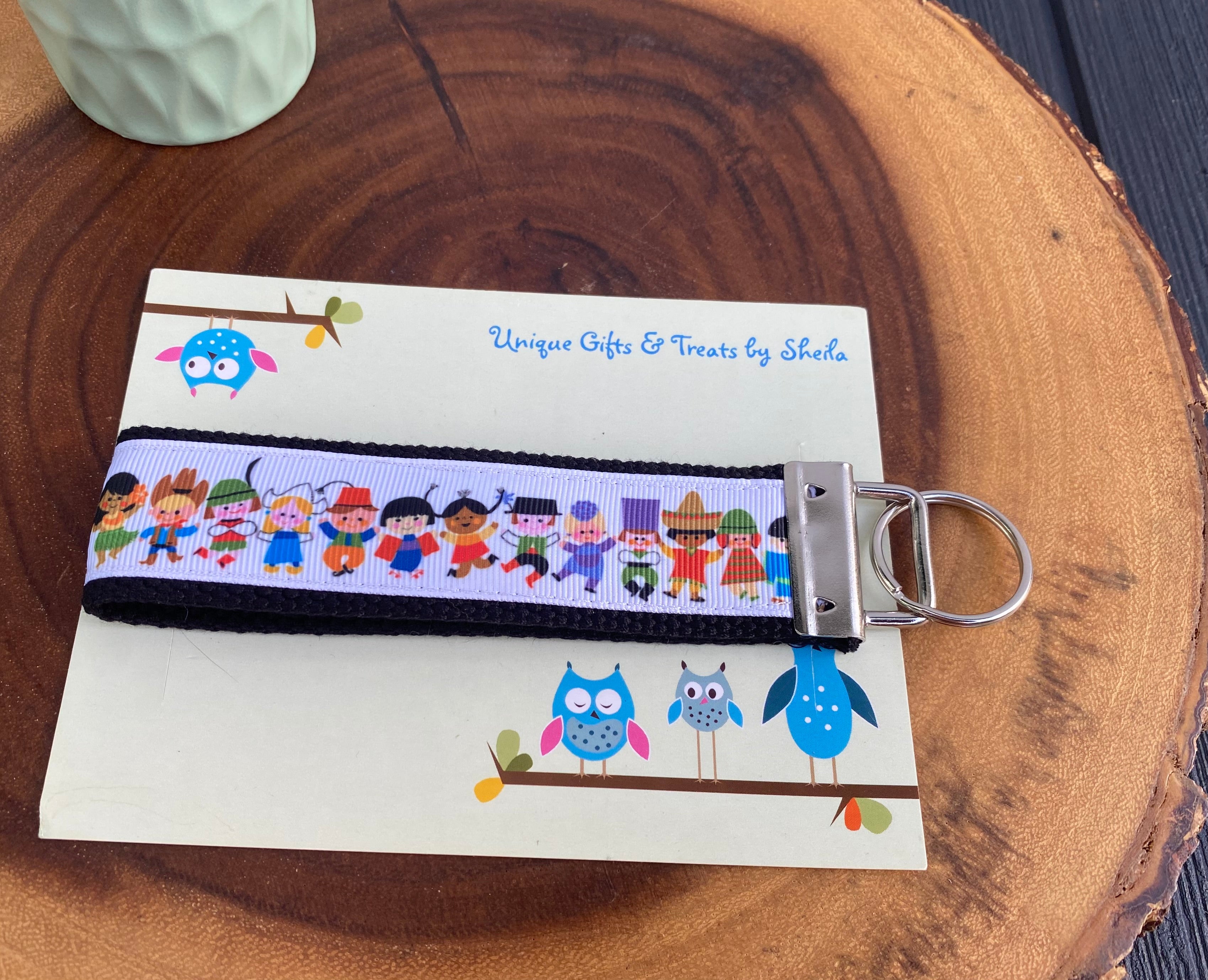 Small World;Dolls Keychain;Keyfob
